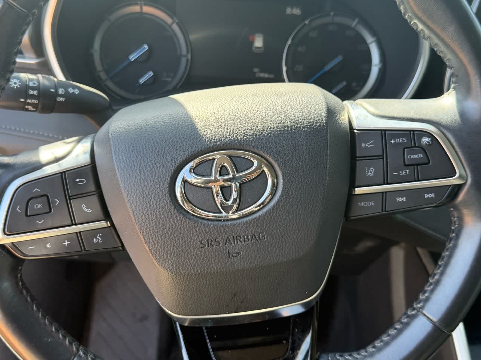 2021 Toyota Highlander XLE 18
