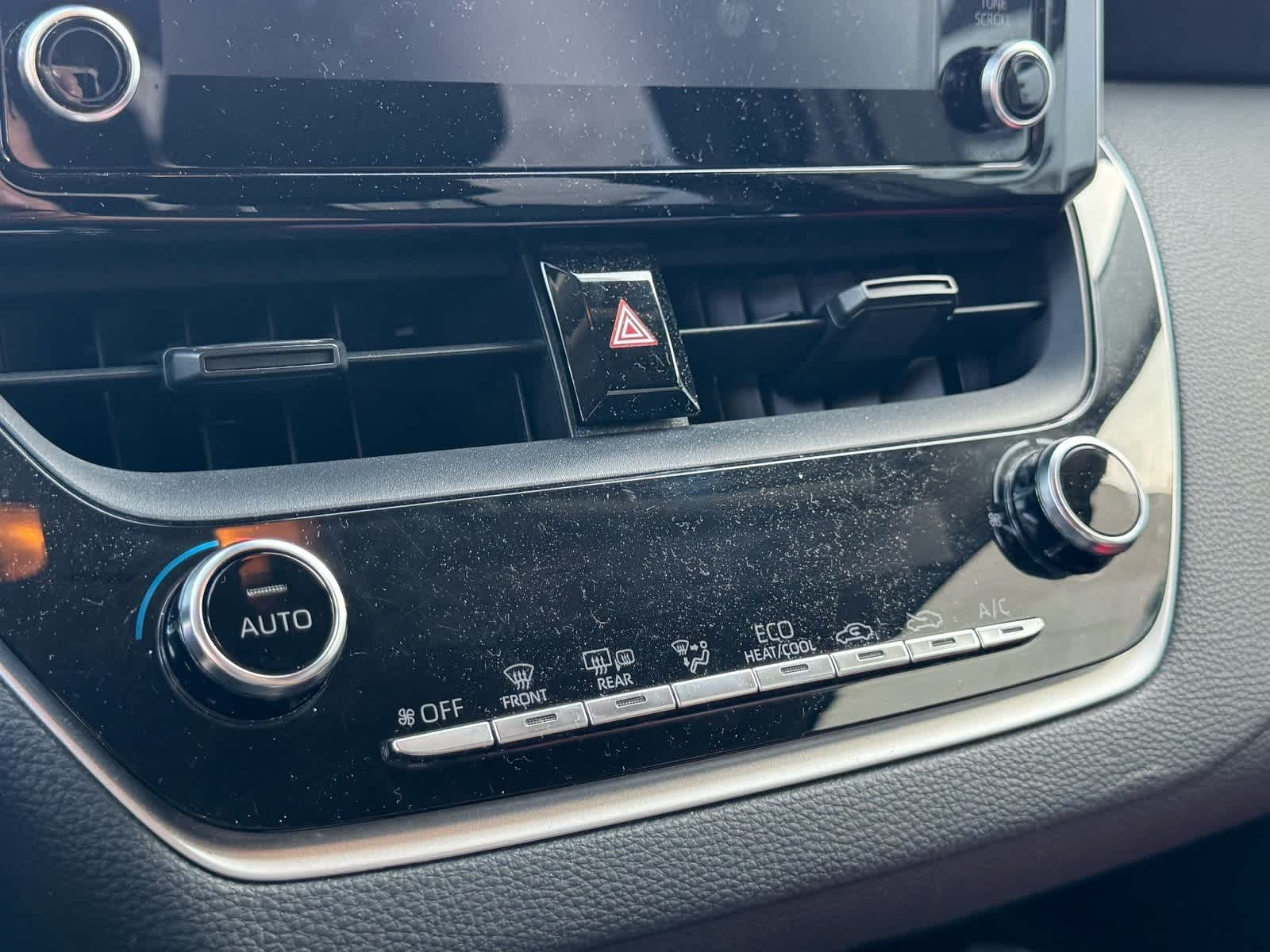 Thumbnail: 2020 Toyota Corolla - 17