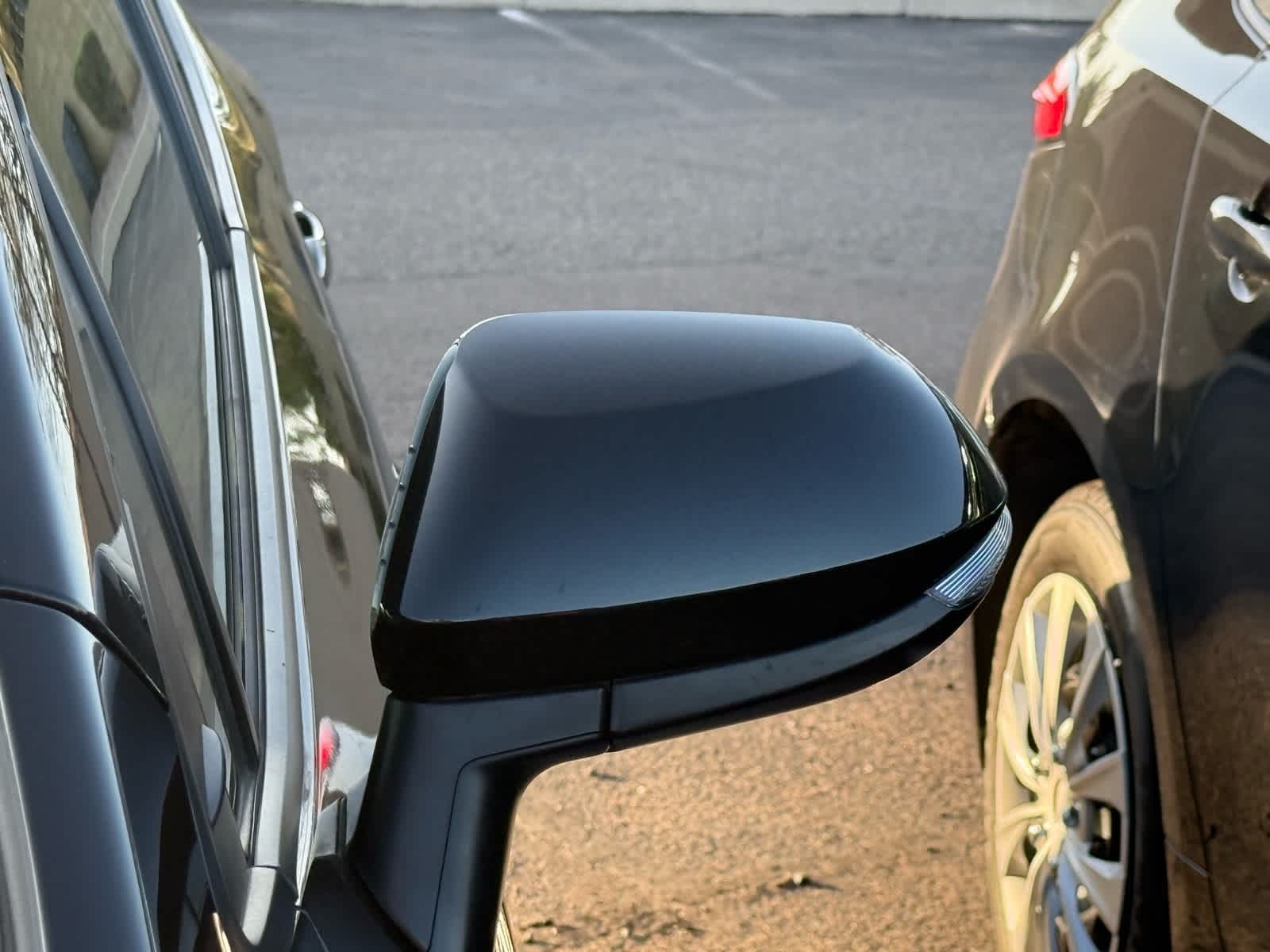 Thumbnail: 2025 Toyota Corolla - 18