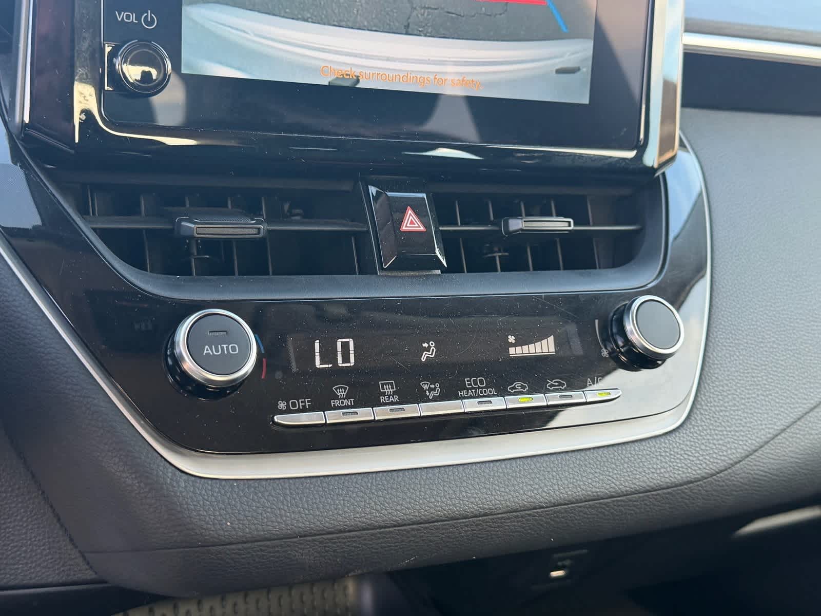 Thumbnail: 2024 Toyota Corolla - 9