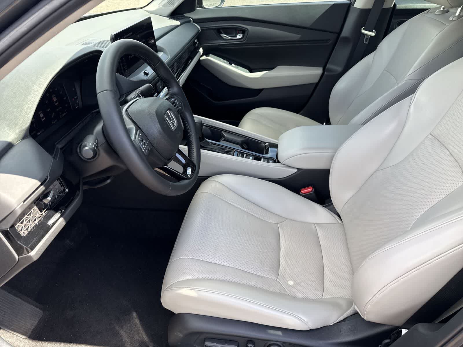 Thumbnail: 2024 Honda Accord - 17