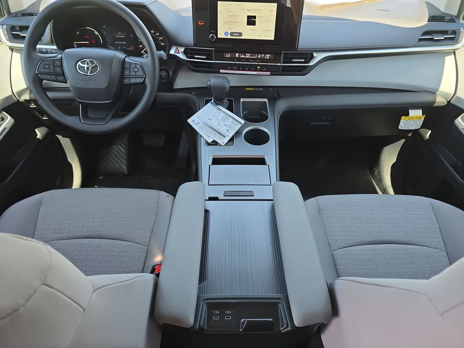 Thumbnail: 2026 Toyota Sienna - 15