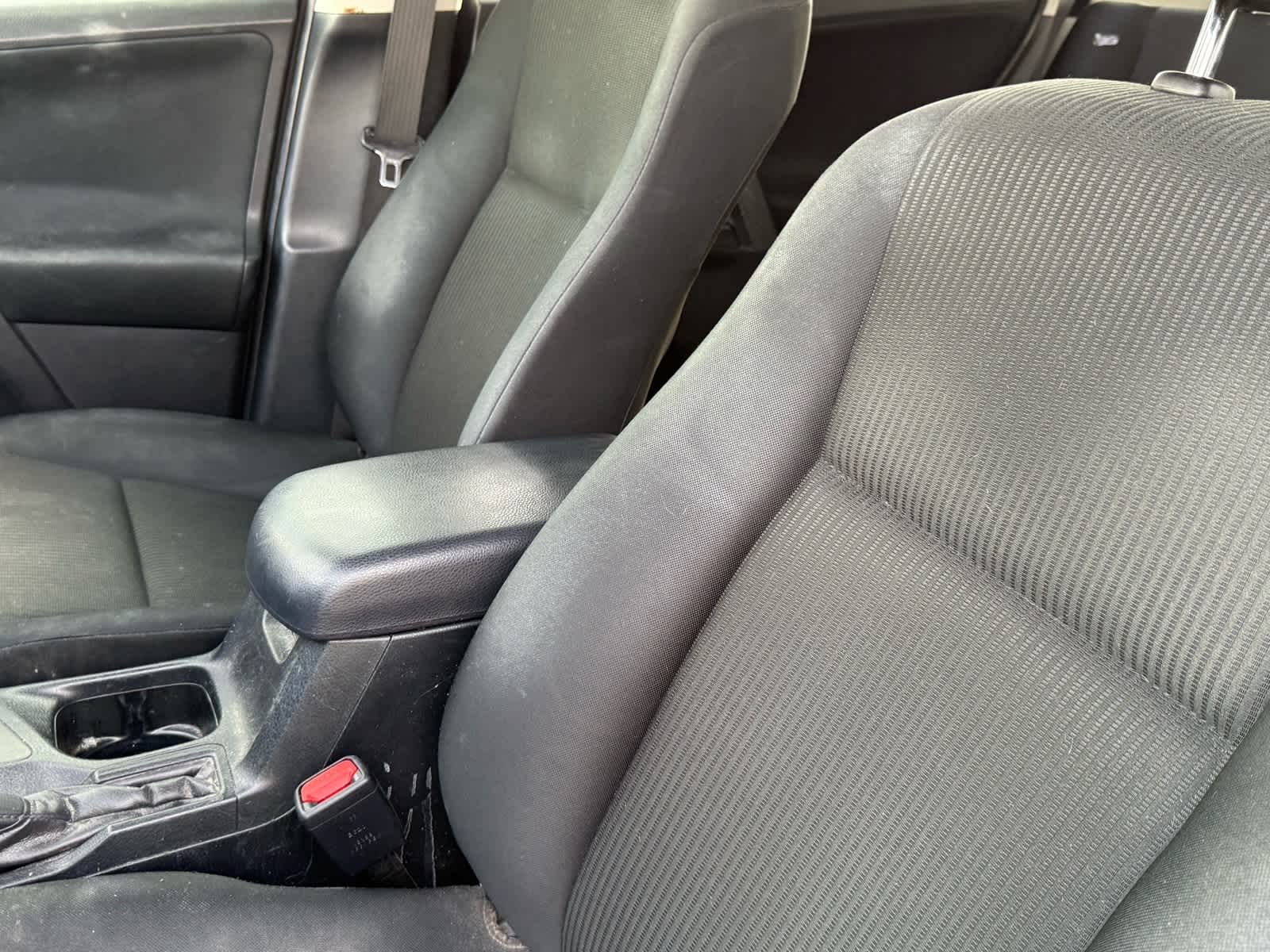 Thumbnail: 2016 Toyota RAV4 - 15