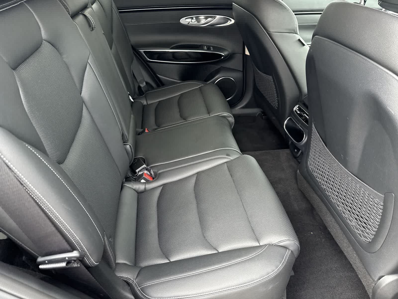 Thumbnail: 2025 Genesis GV70 - 13