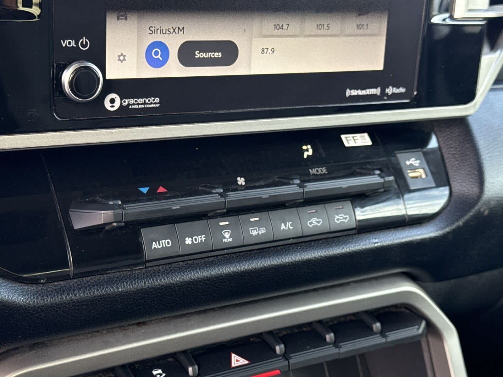 Thumbnail: 2022 Toyota Tundra - 22