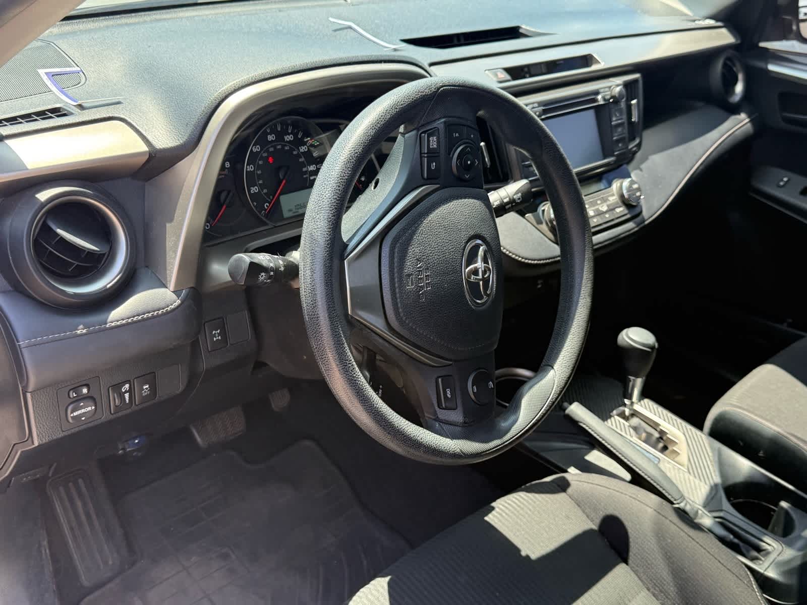2013 Toyota RAV4 XLE 14