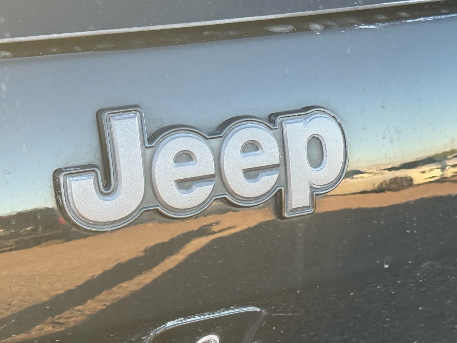 Thumbnail: 2018 Jeep Cherokee - 7