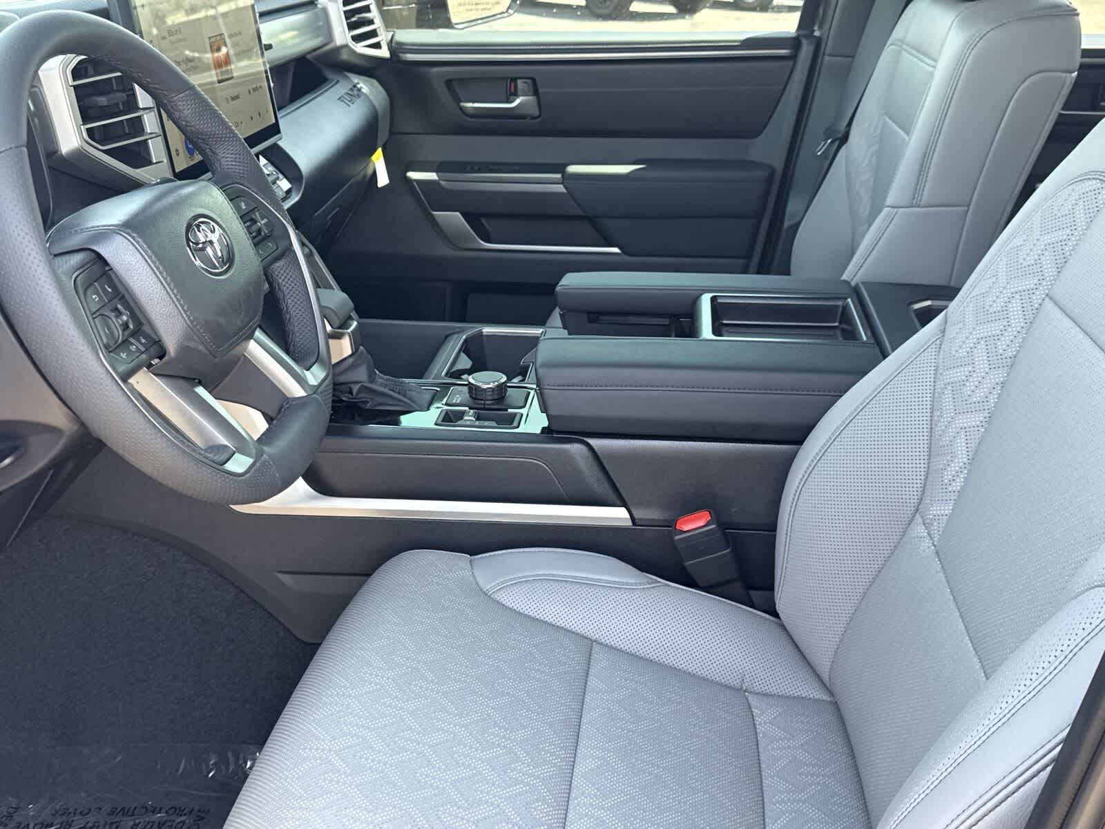 Thumbnail: 2025 Toyota Tundra - 18