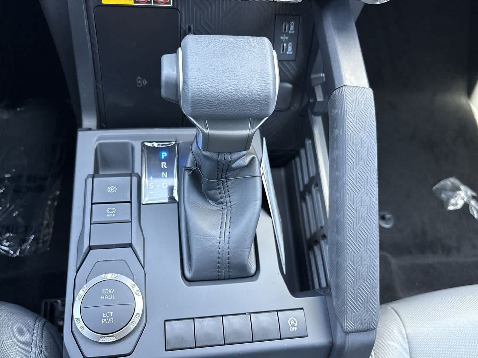 Thumbnail: 2025 Toyota Tacoma - 25