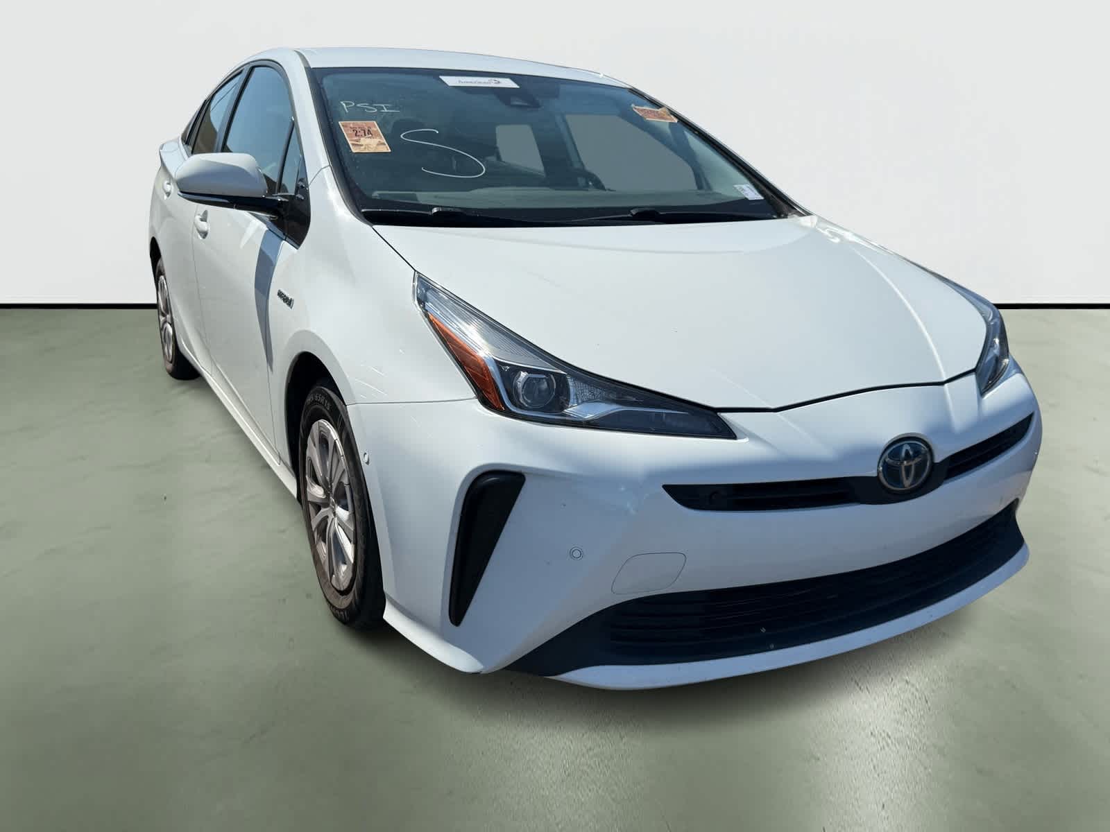 Thumbnail: 2020 Toyota Prius - 5