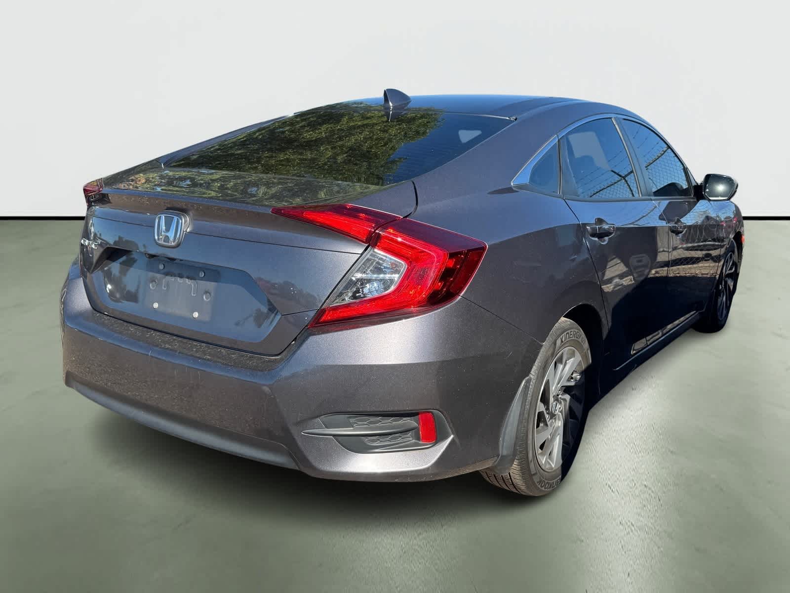 Thumbnail: 2017 Honda Civic - 4
