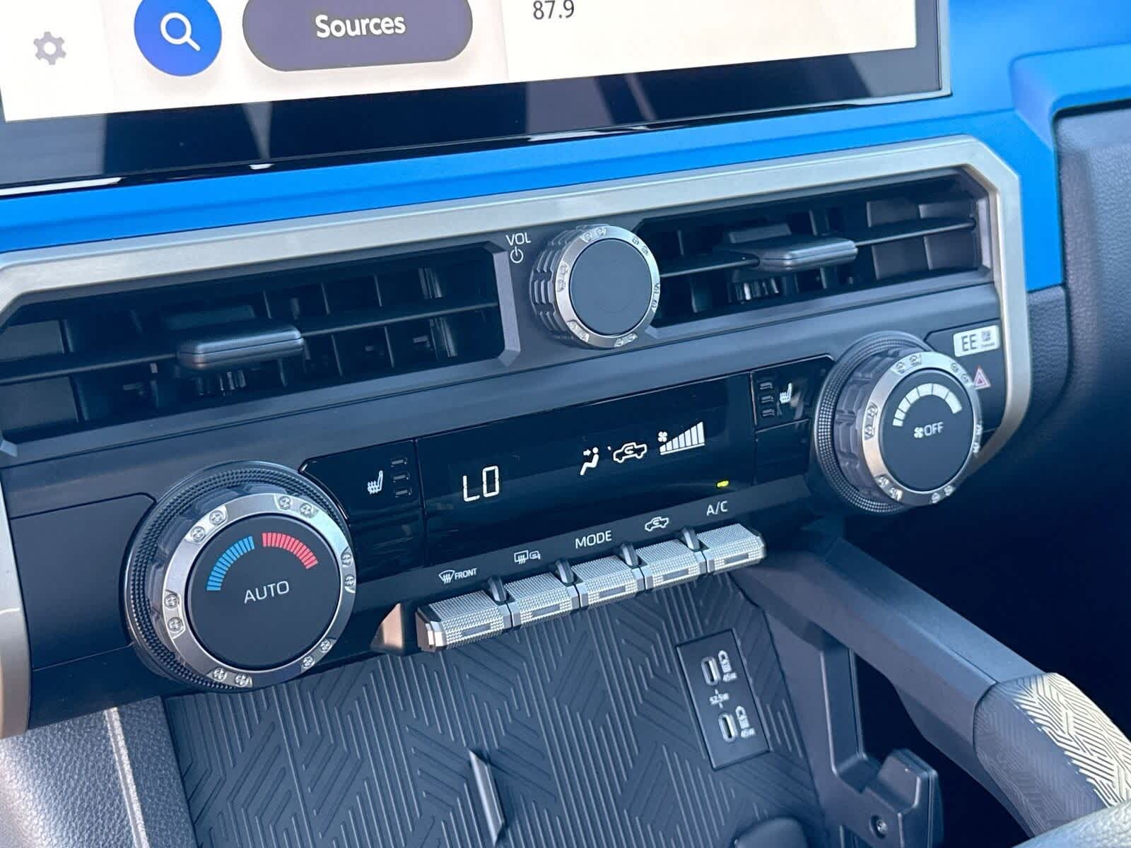 Thumbnail: 2025 Toyota Tacoma - 22