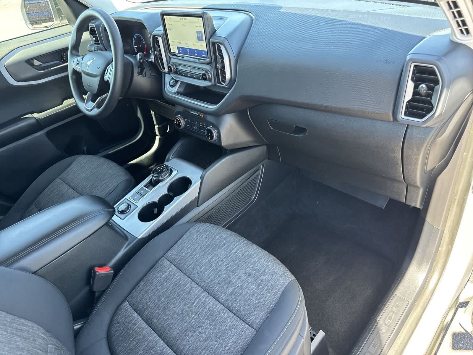 Thumbnail: 2022 Ford Bronco Sport - 11