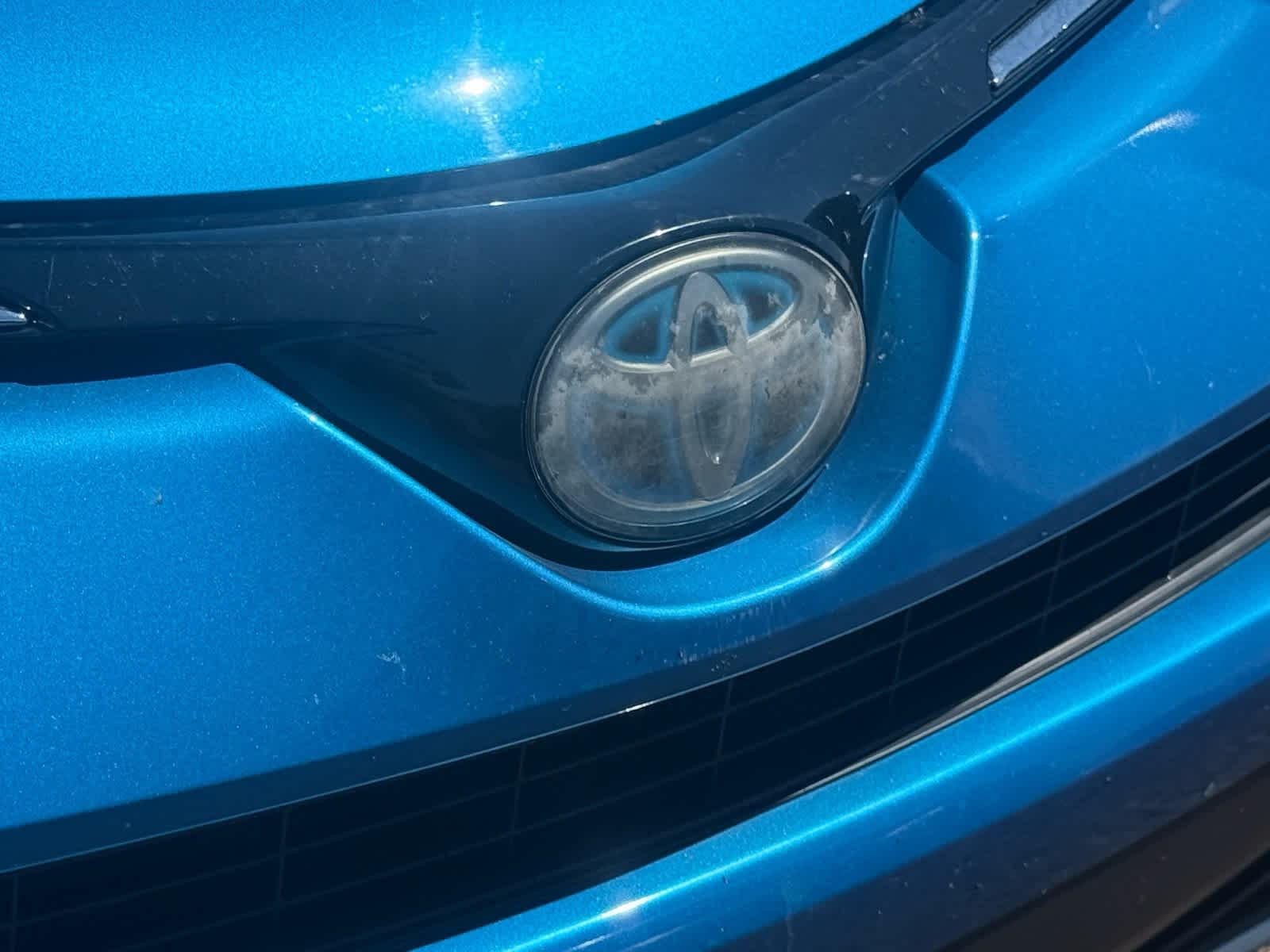 Thumbnail: 2018 Toyota RAV4 - 21