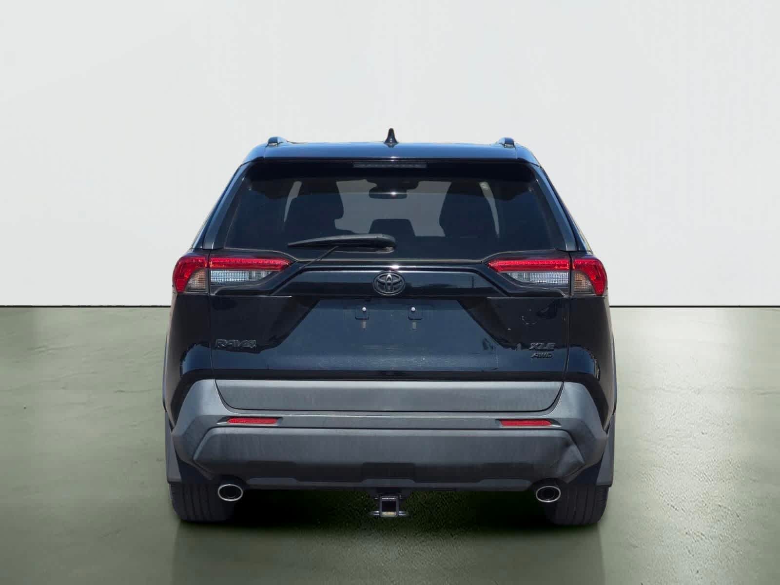 Thumbnail: 2020 Toyota RAV4 - 6