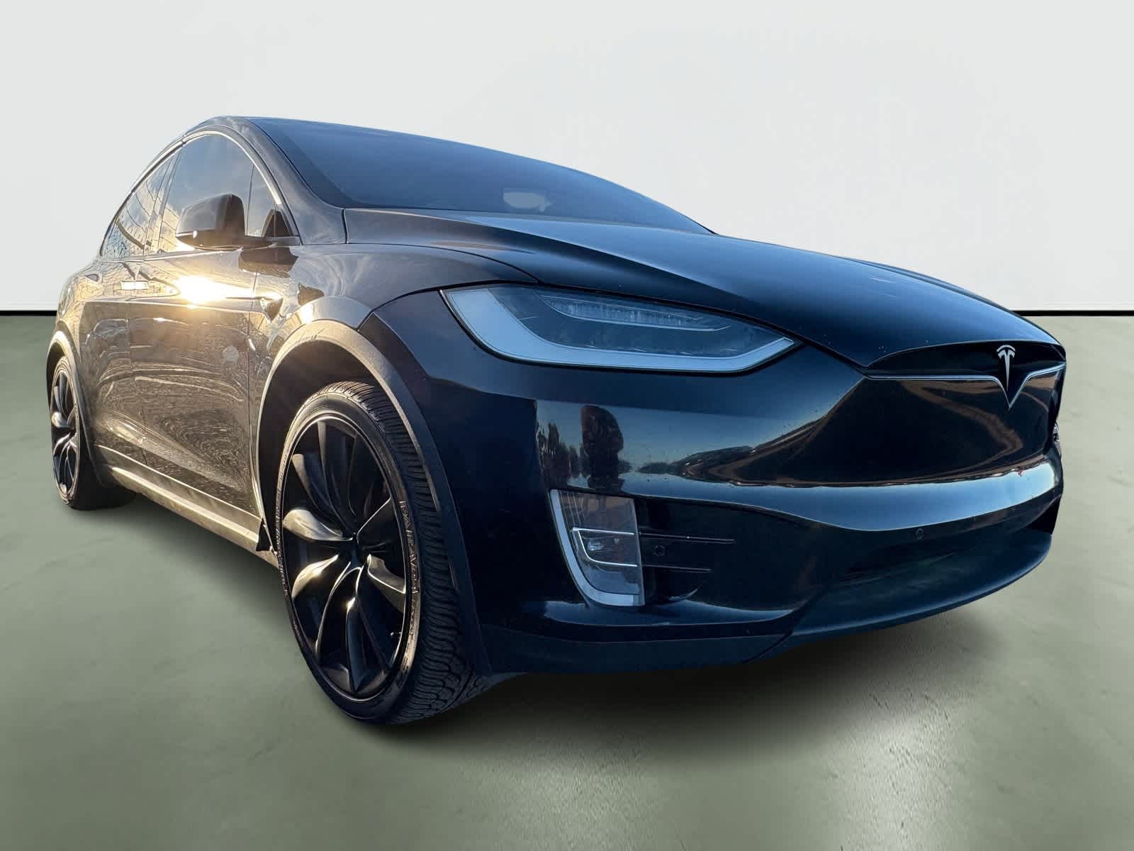 Thumbnail: 2019 Tesla Model X - 3
