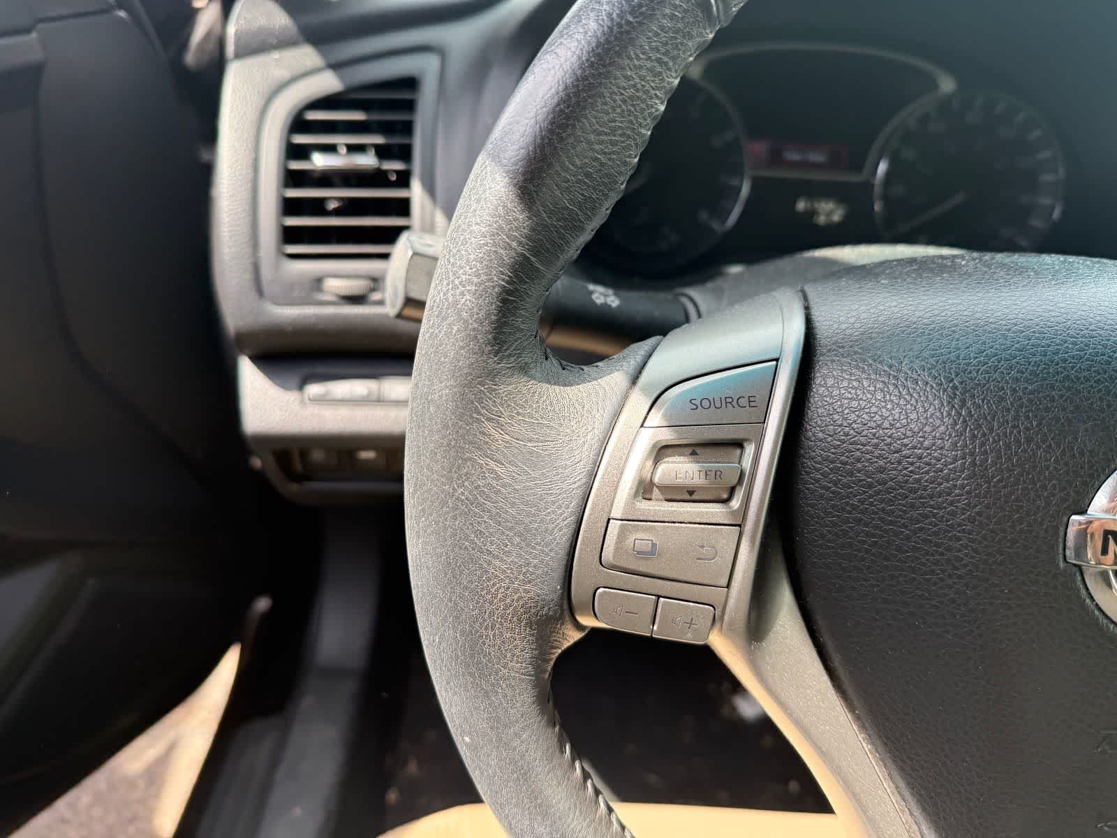 Thumbnail: 2015 Nissan Altima - 16