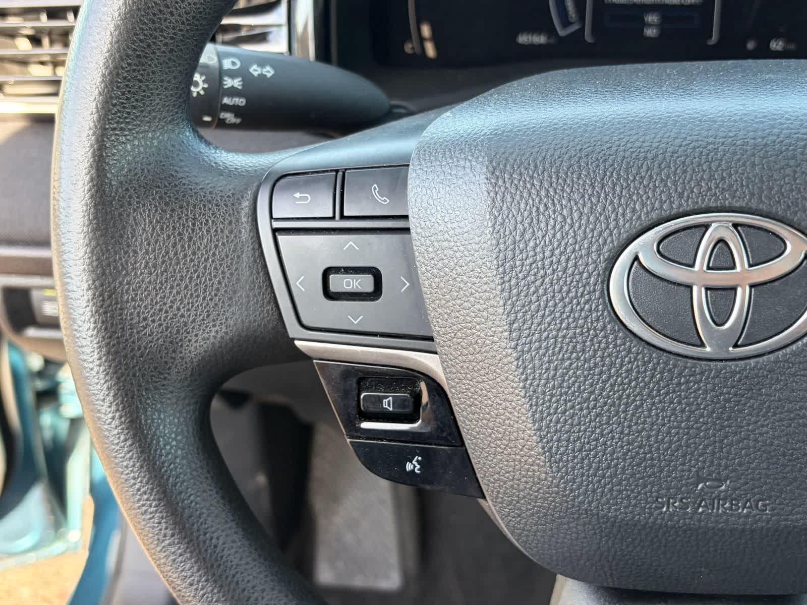 Thumbnail: 2025 Toyota Camry - 16