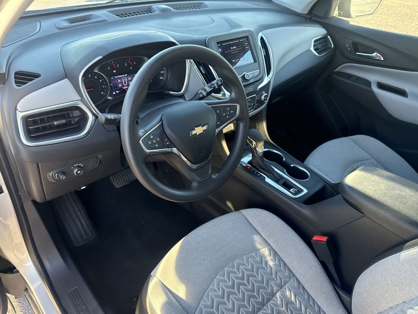 Thumbnail: 2022 Chevrolet Equinox - 16