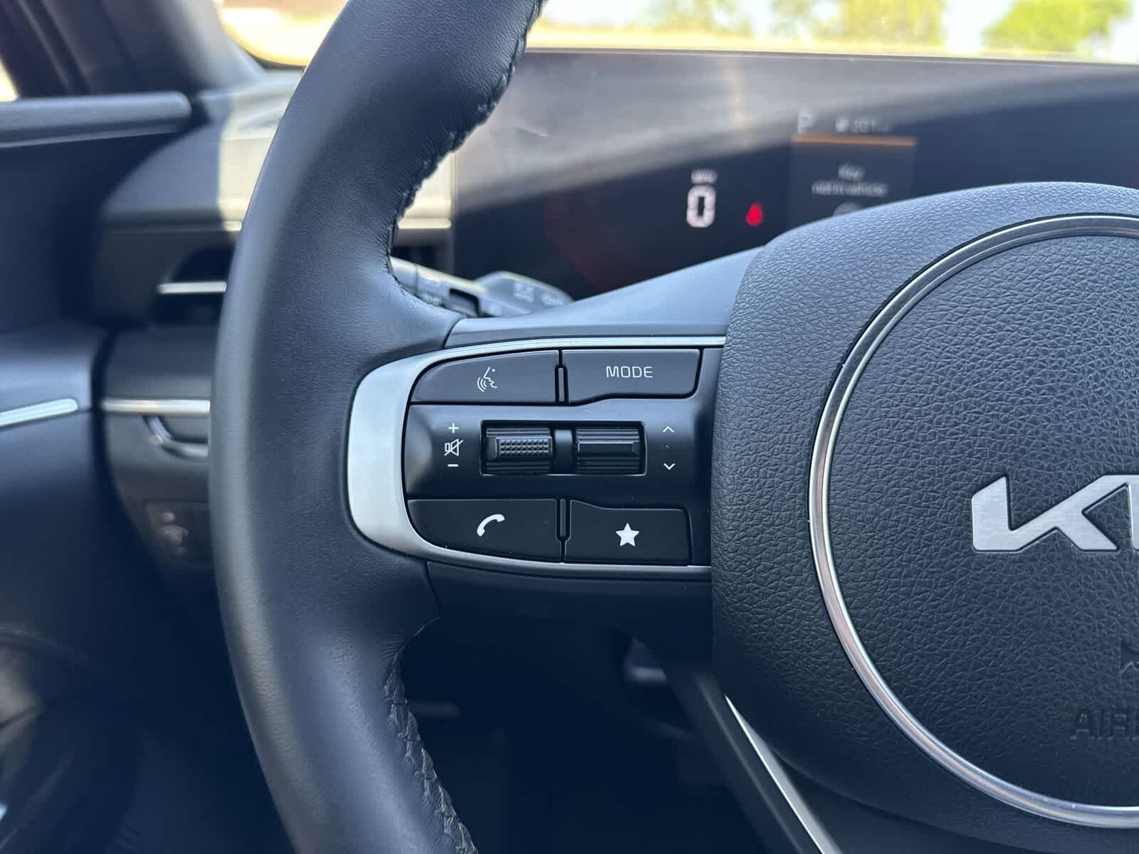 Thumbnail: 2025 Kia K5 - 28