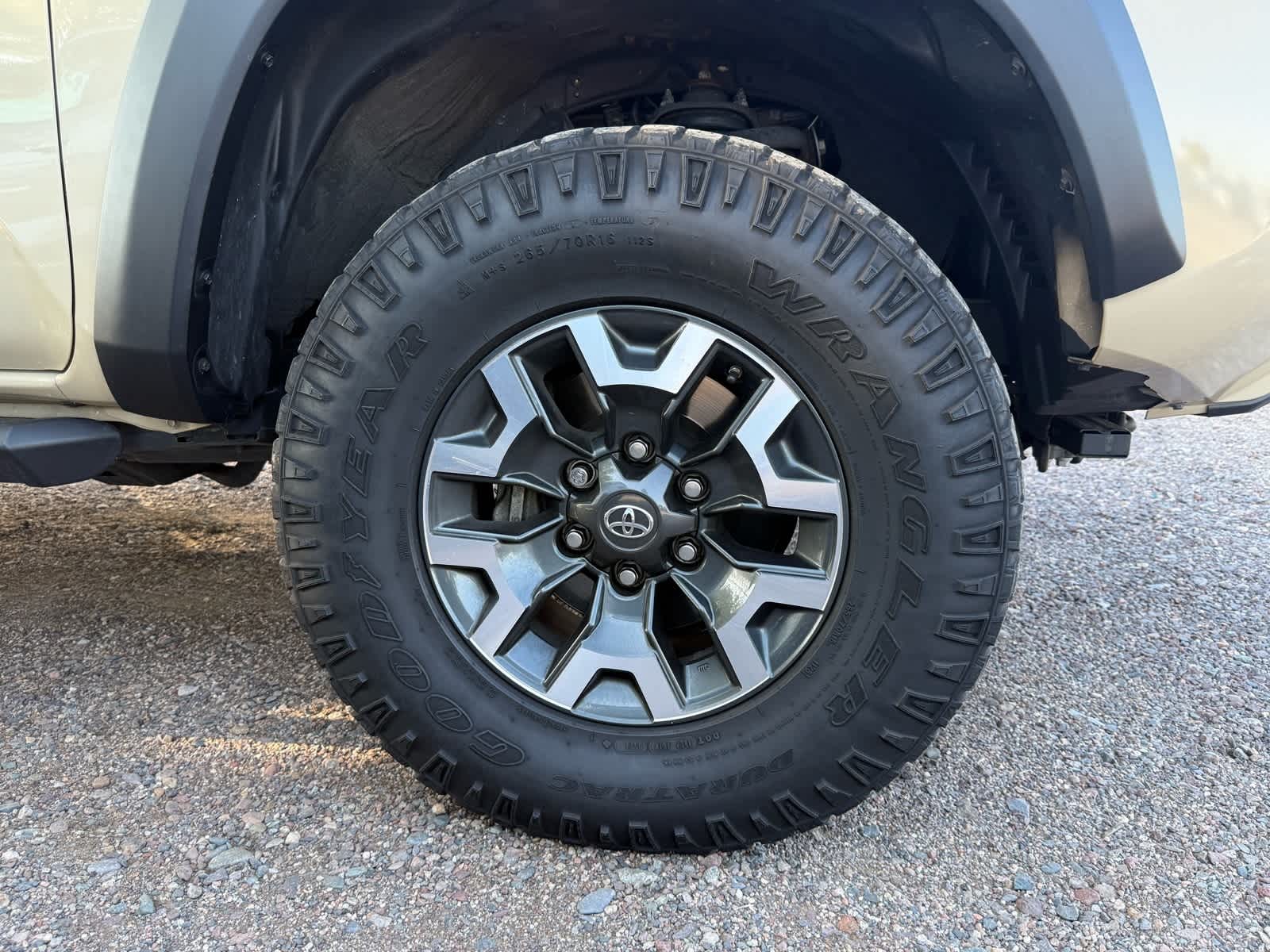 2018 Toyota Tacoma TRD Off-Road 6