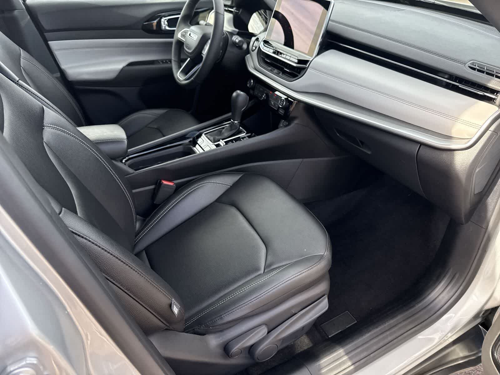 Thumbnail: 2025 Jeep Compass - 12