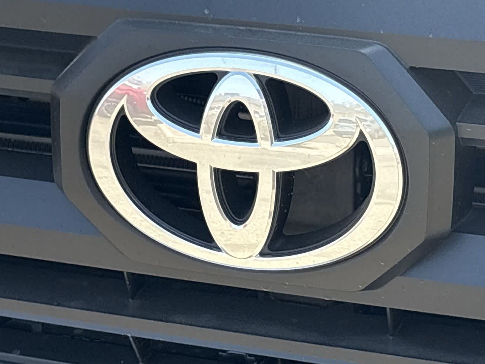 Thumbnail: 2025 Toyota Tacoma - 33