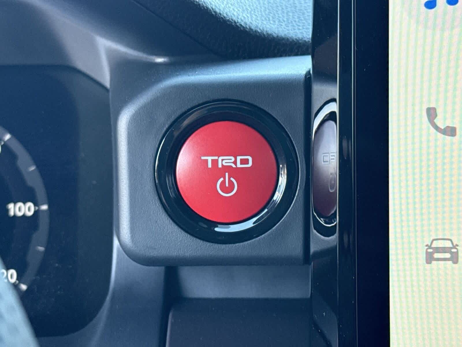 Thumbnail: 2025 Toyota Tacoma - 25