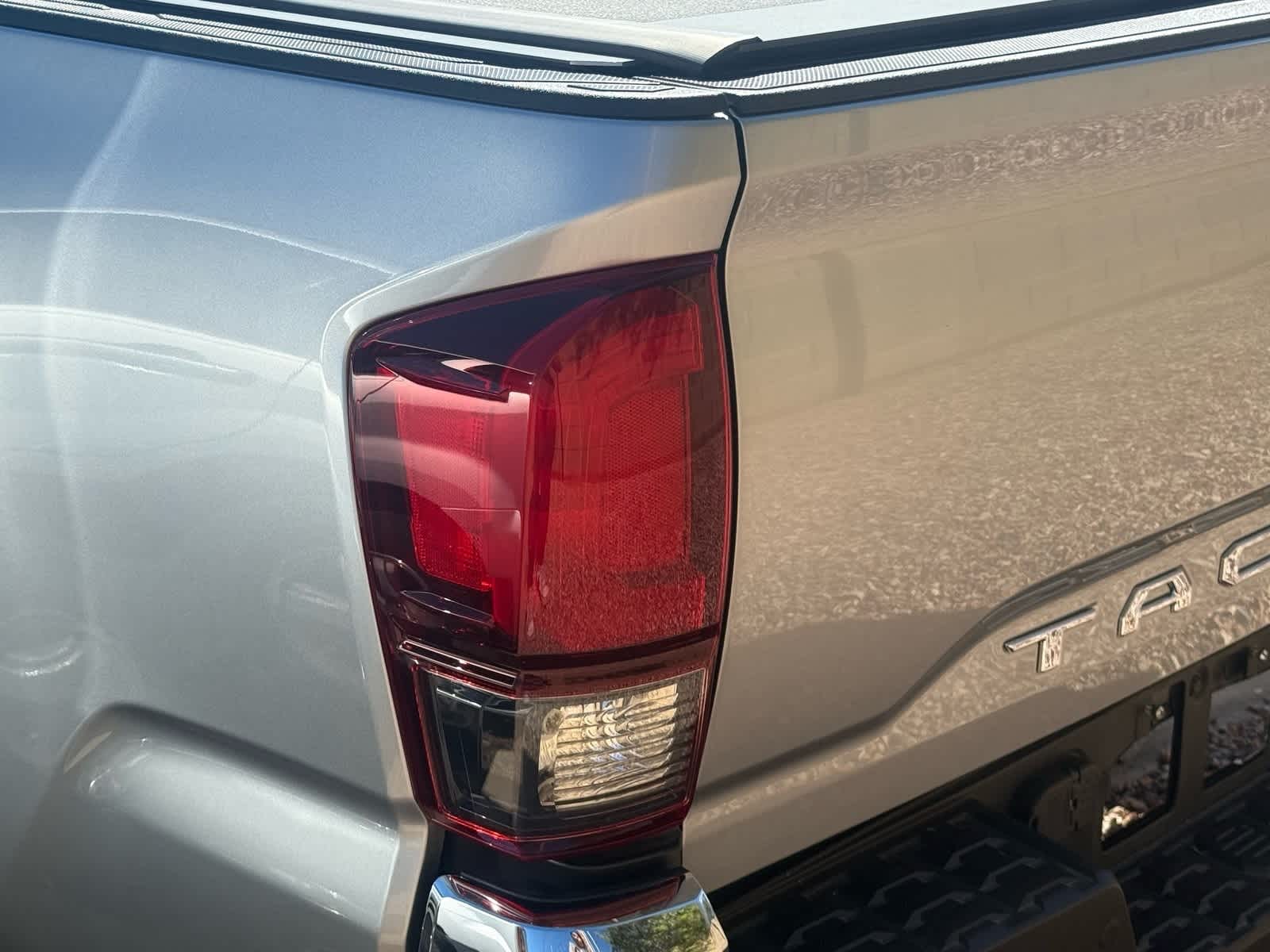Thumbnail: 2023 Toyota Tacoma - 15