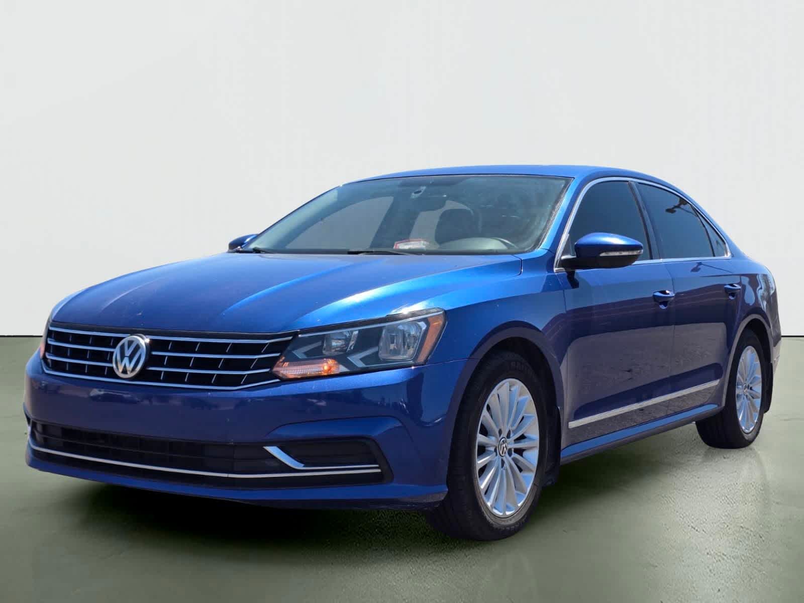 Thumbnail: 2017 Volkswagen Passat - 2