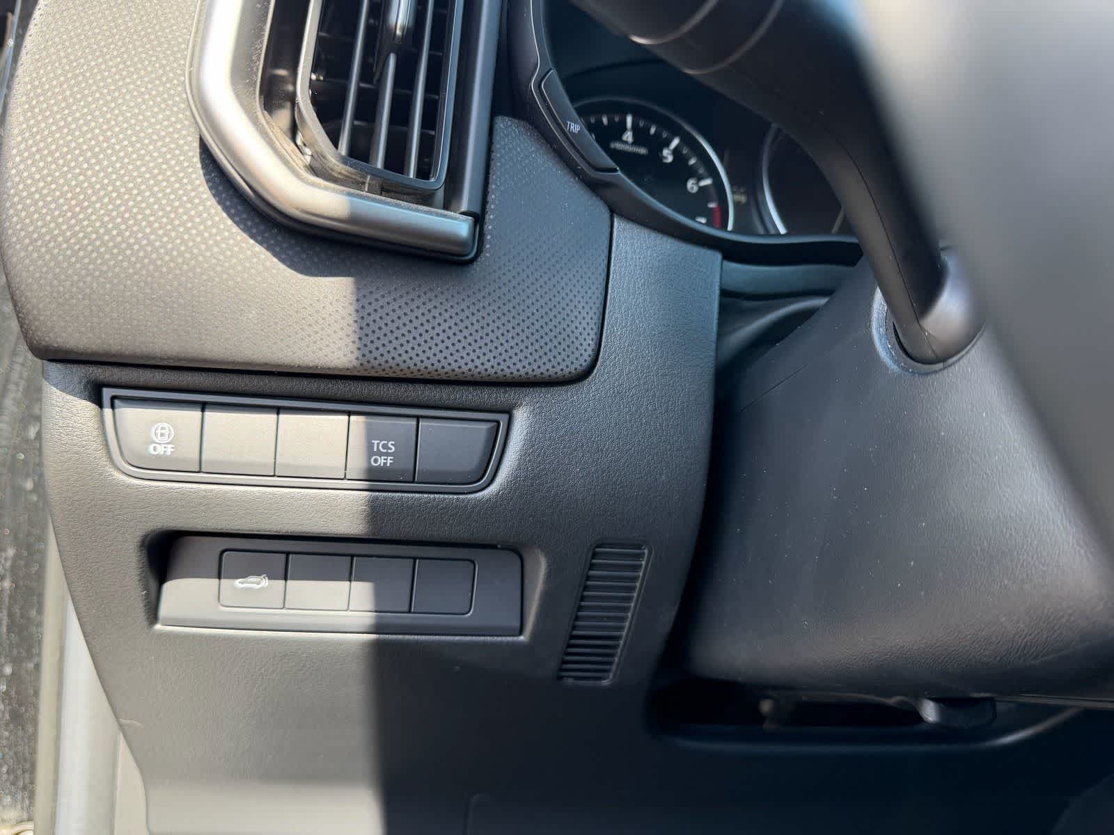 Thumbnail: 2025 Mazda CX-50 - 19