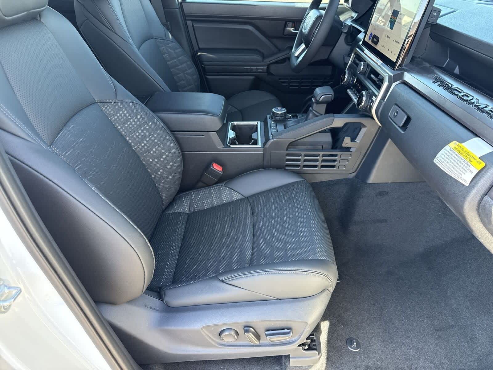 Thumbnail: 2025 Toyota Tacoma - 12