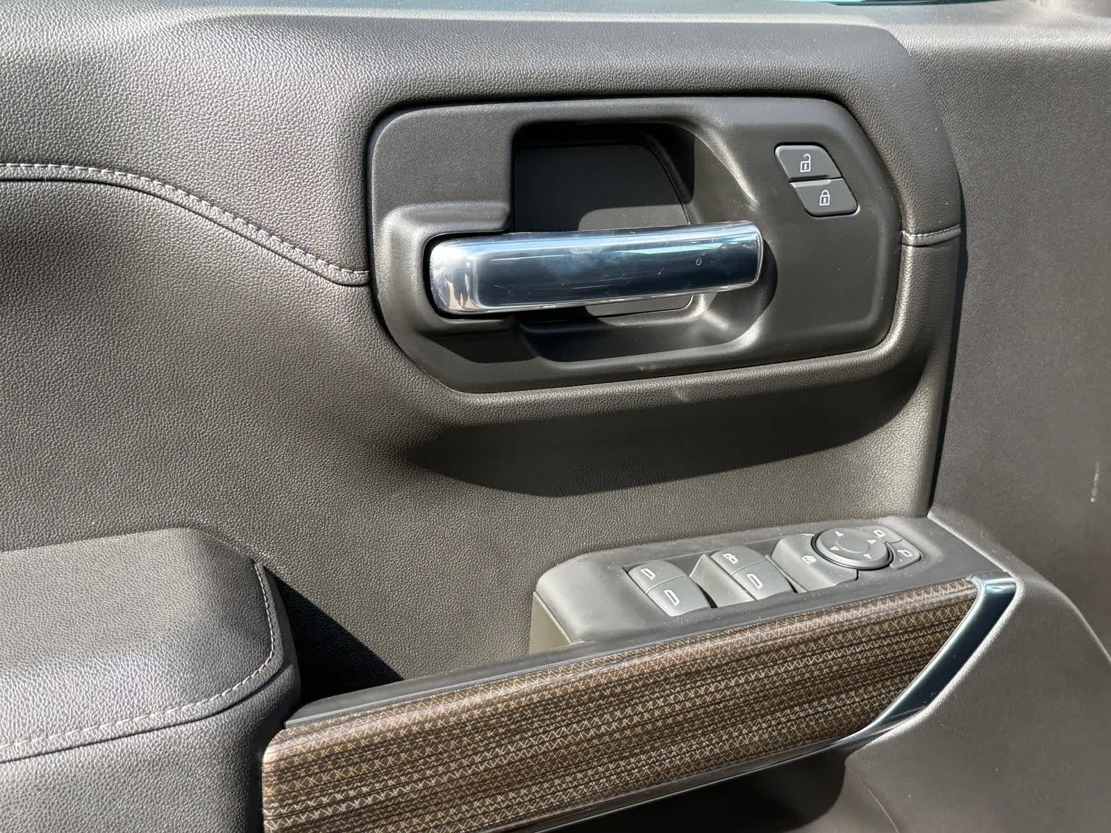 Thumbnail: 2022 Chevrolet Silverado 1500 - 19