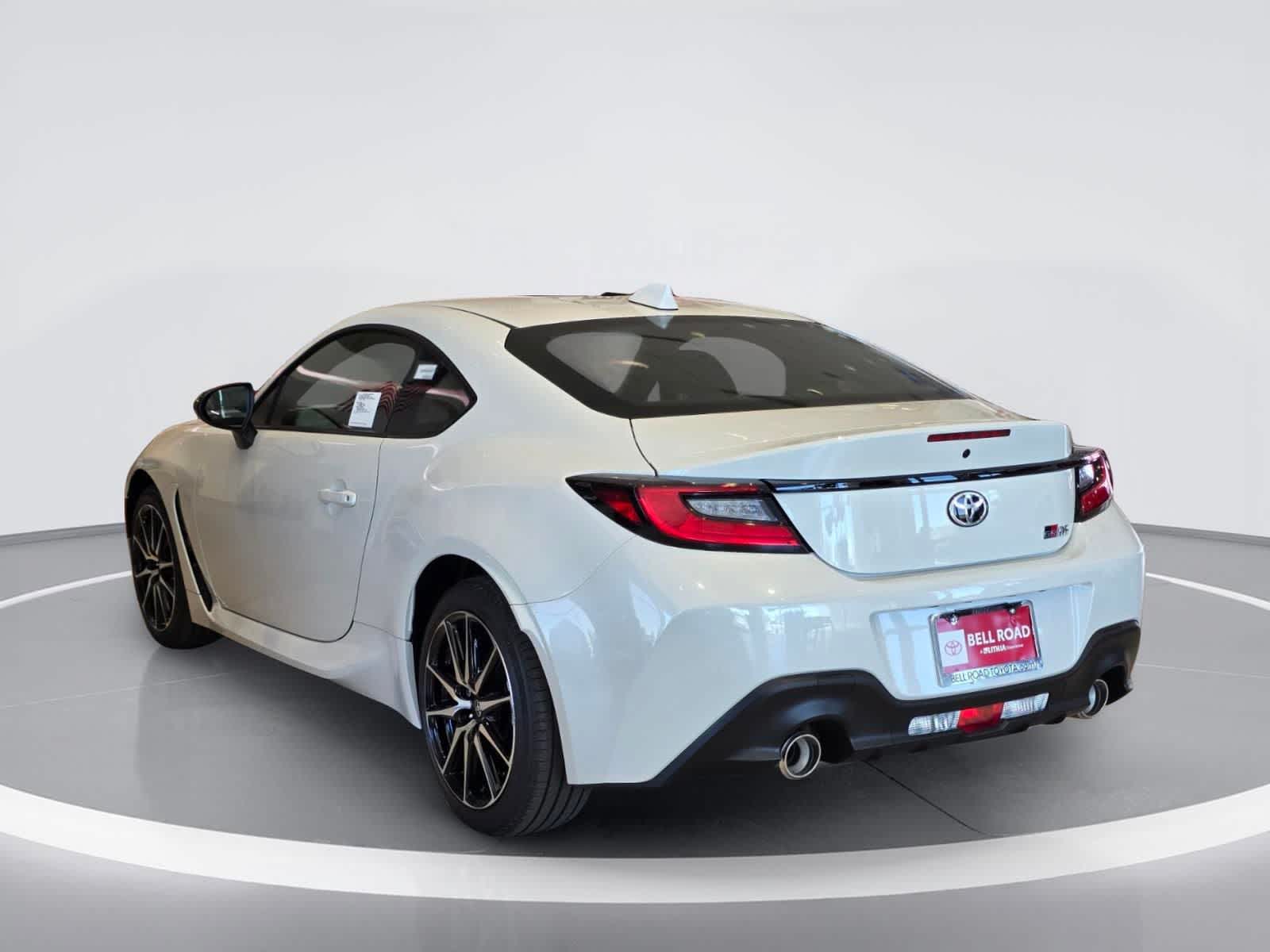 Thumbnail: 2026 Toyota GR86 - 4
