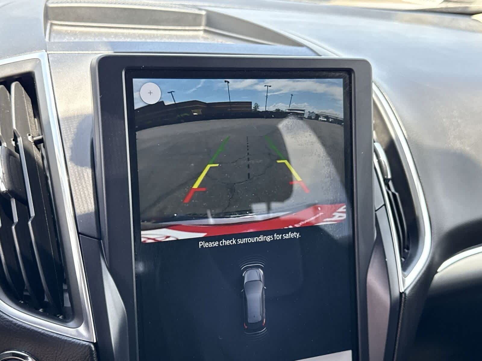 Thumbnail: 2022 Ford Edge - 21