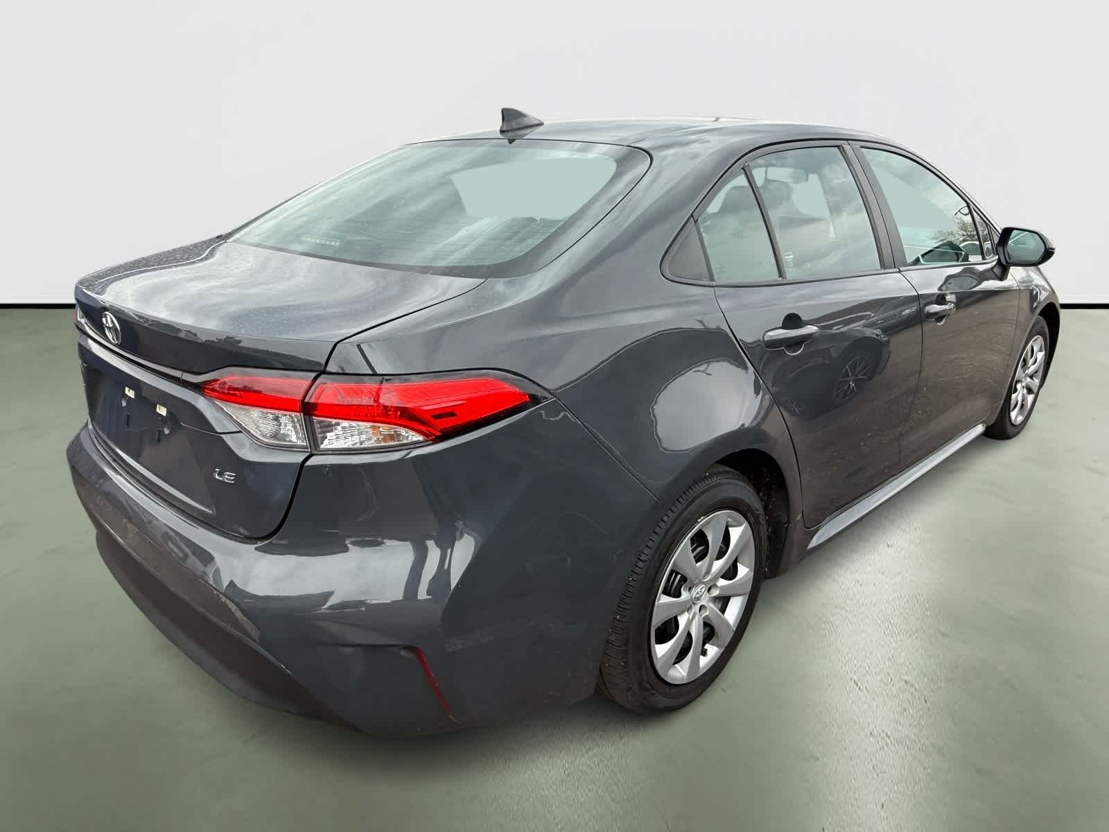 Thumbnail: 2024 Toyota Corolla - 3