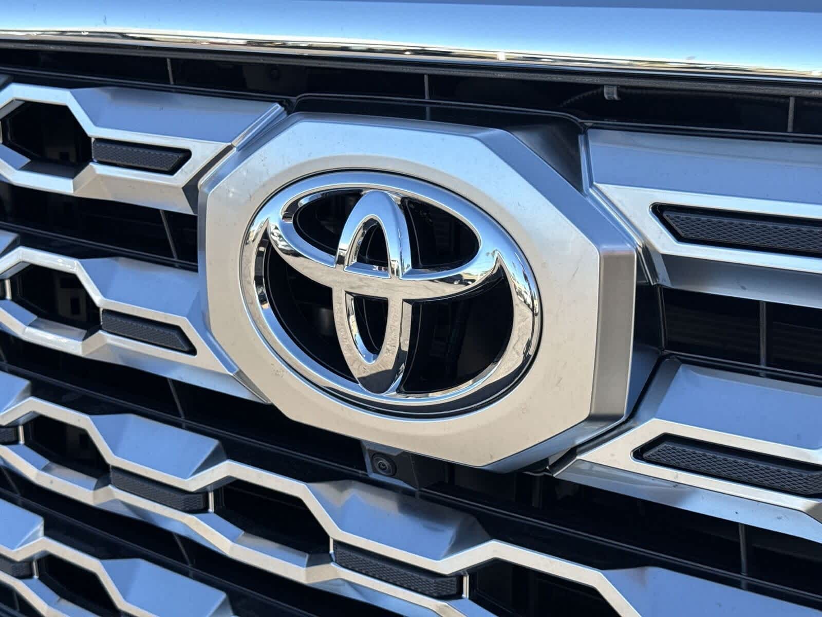 Thumbnail: 2025 Toyota Tundra - 32