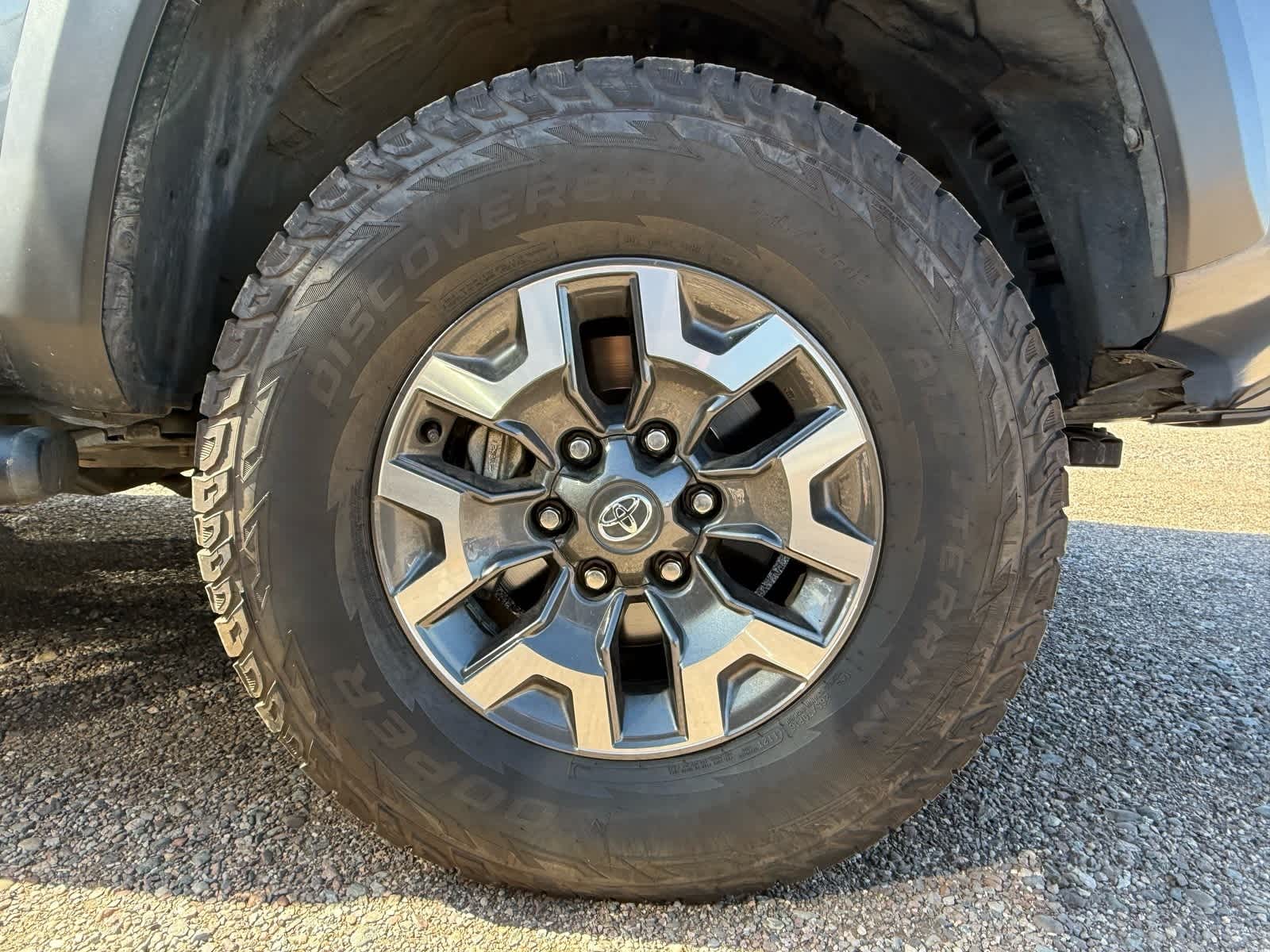 Thumbnail: 2022 Toyota Tacoma - 6