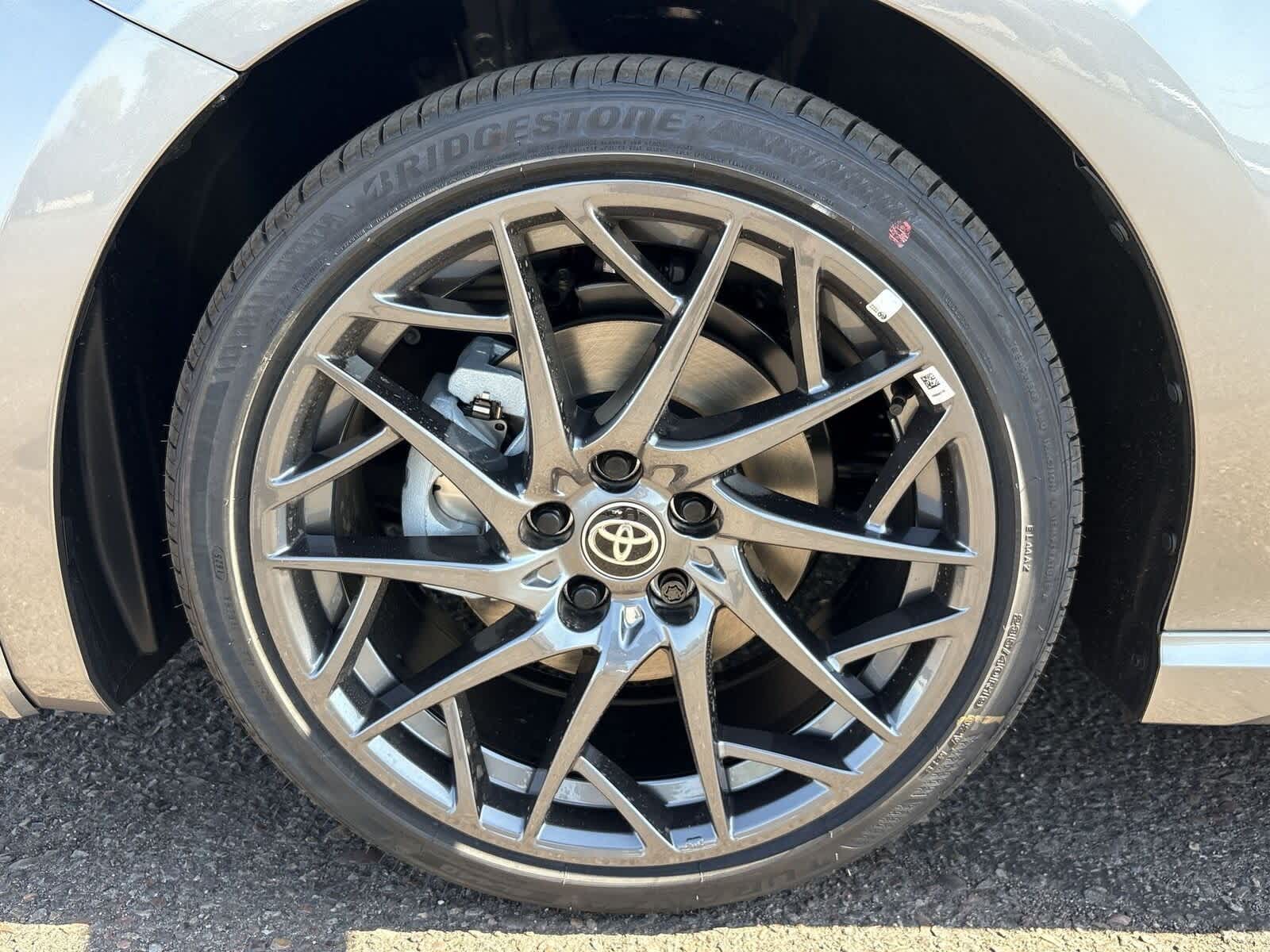 Thumbnail: 2025 Toyota Camry - 10