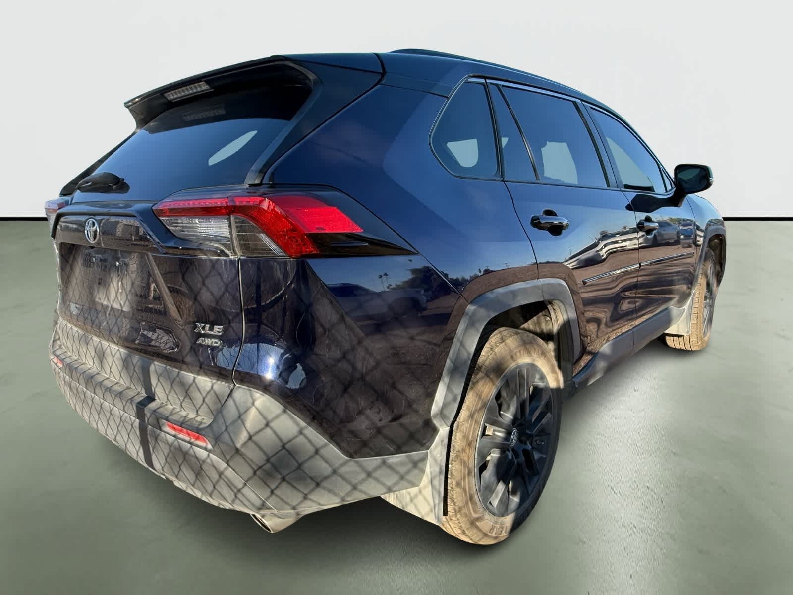 Thumbnail: 2019 Toyota RAV4 - 4