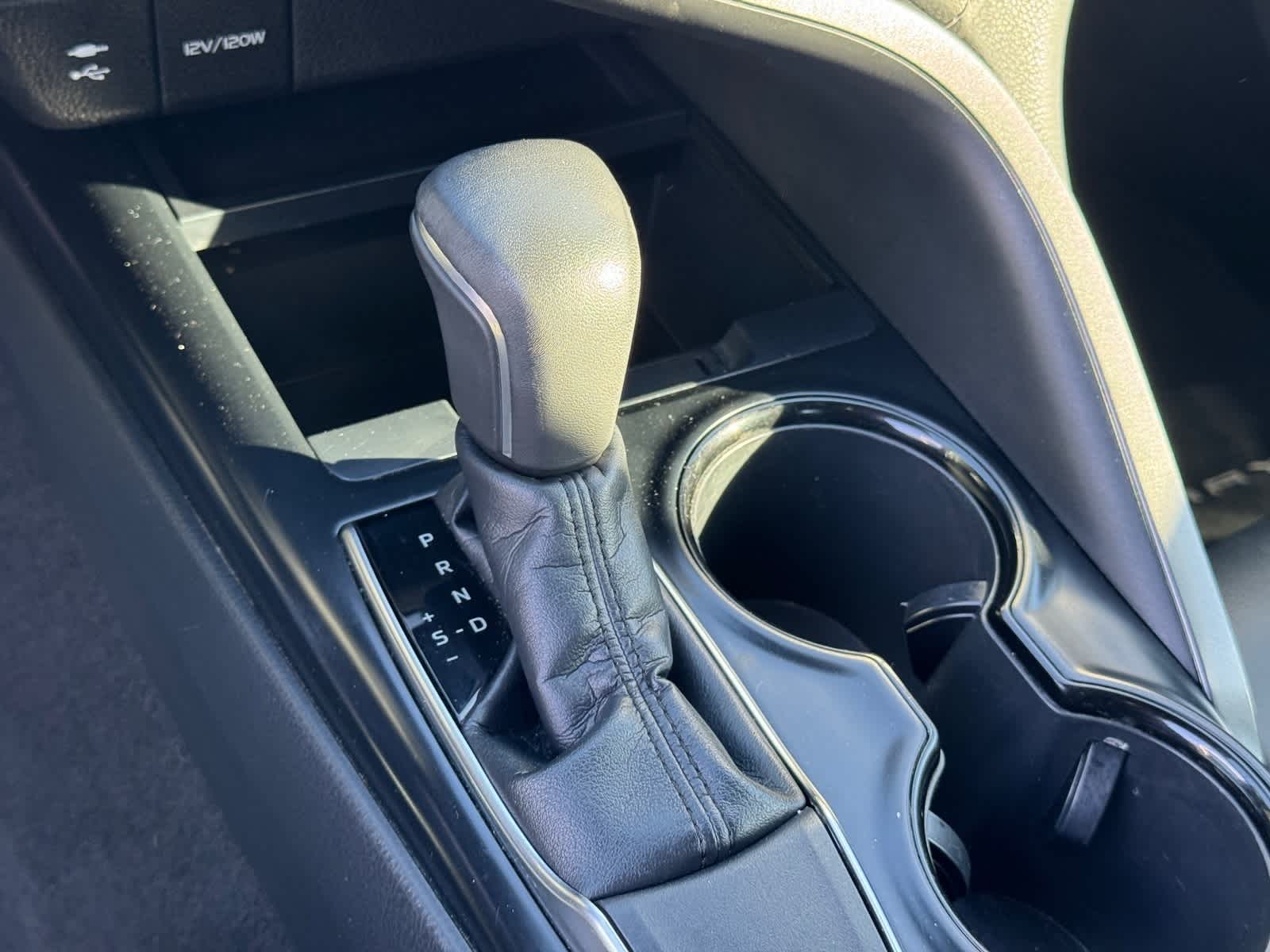 Thumbnail: 2019 Toyota Camry - 20