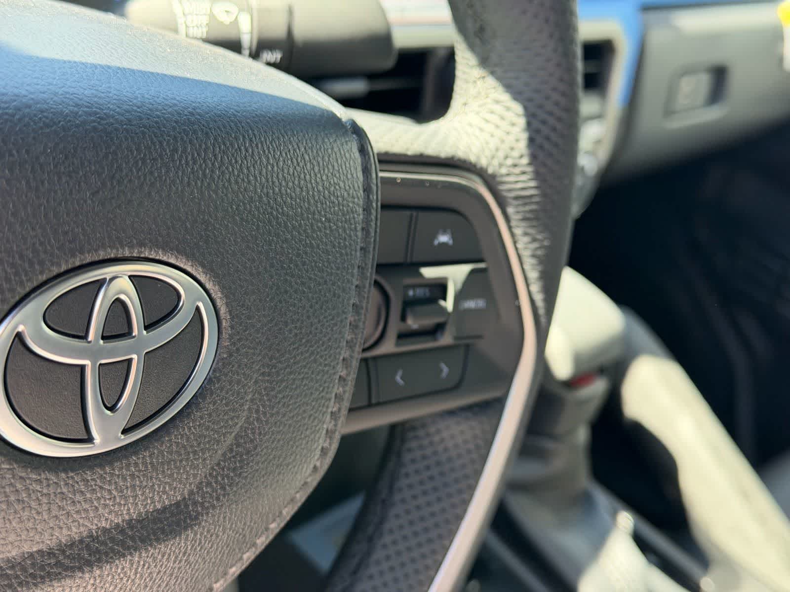 Thumbnail: 2025 Toyota Tacoma - 21