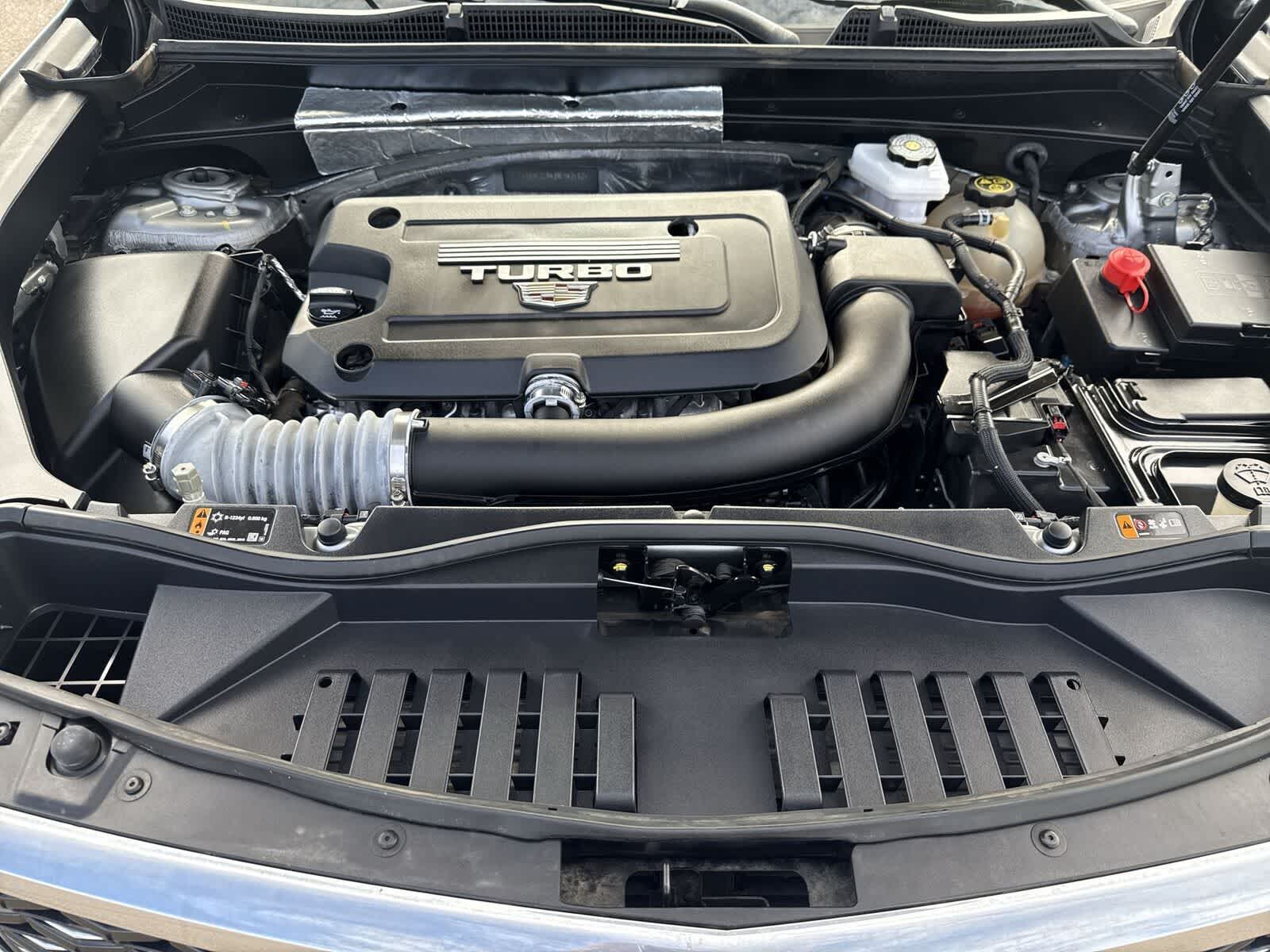 Thumbnail: 2024 Cadillac XT4 - 33