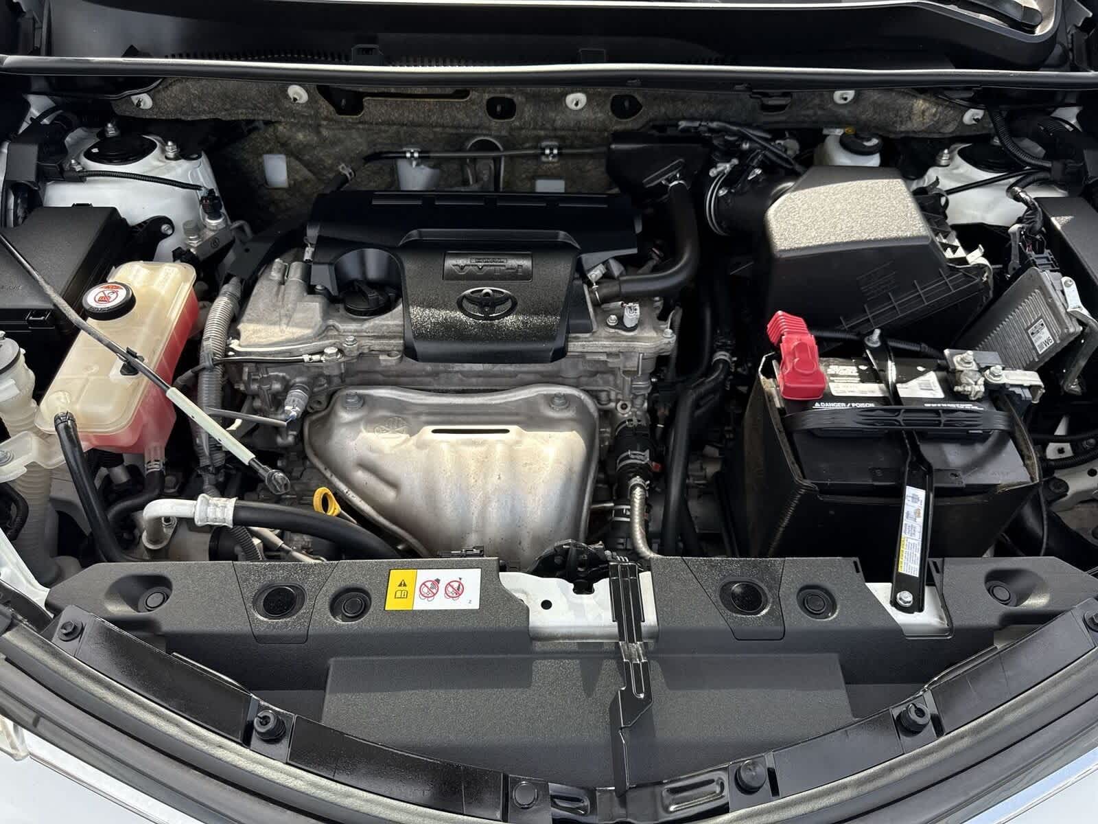 Thumbnail: 2018 Toyota RAV4 - 31