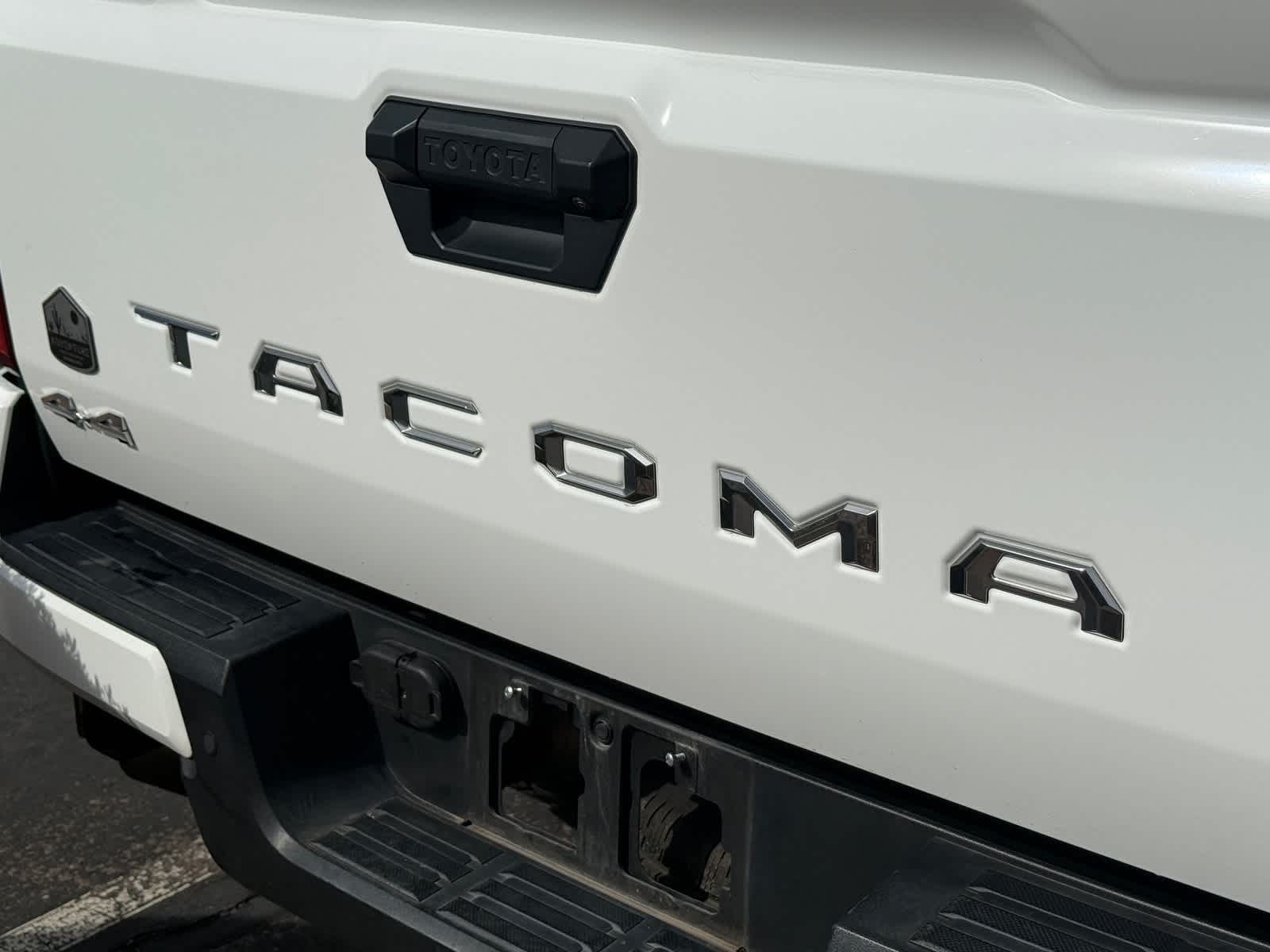 Thumbnail: 2024 Toyota Tacoma - 11