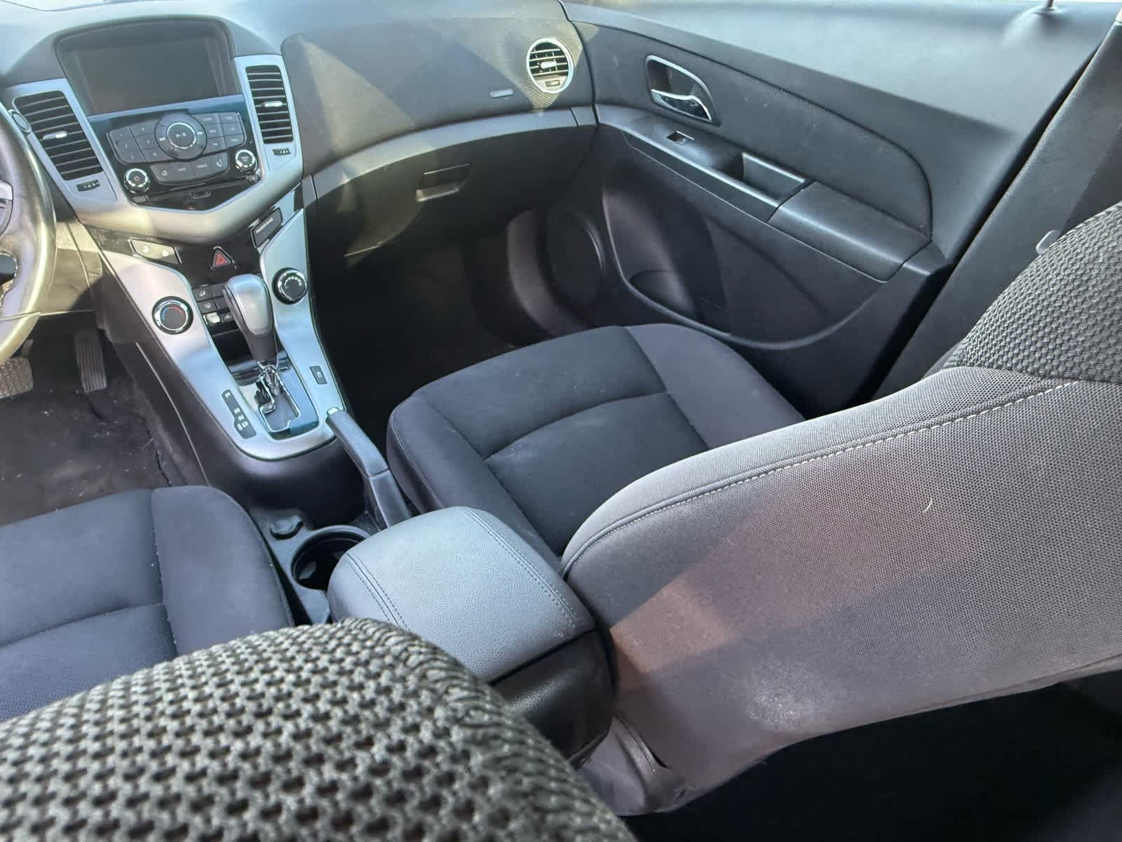 Thumbnail: 2014 Chevrolet Cruze - 9