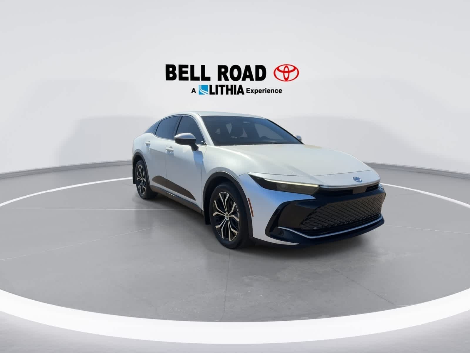 Thumbnail: 2023 Toyota Crown - 2