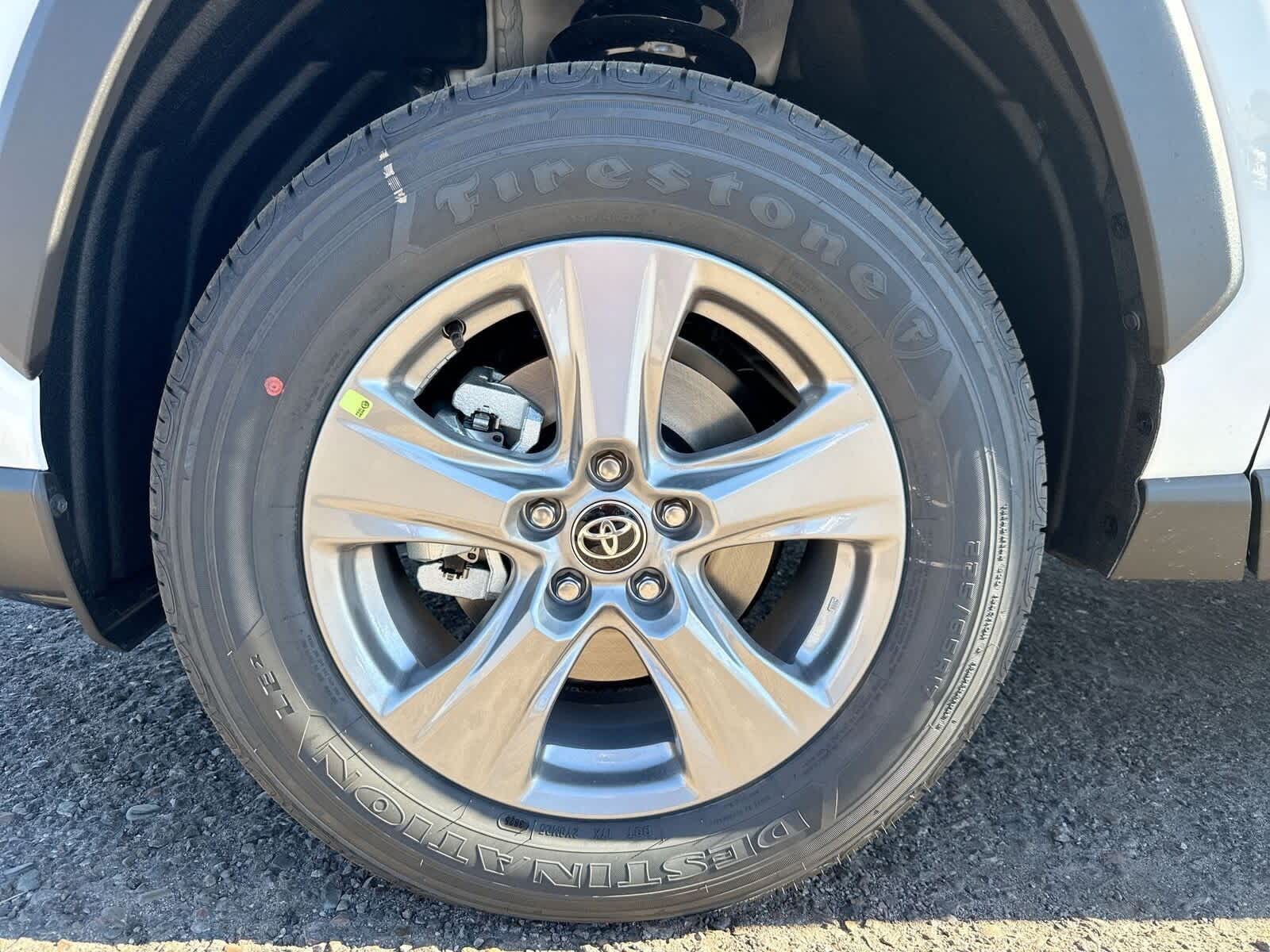 Thumbnail: 2025 Toyota RAV4 - 10