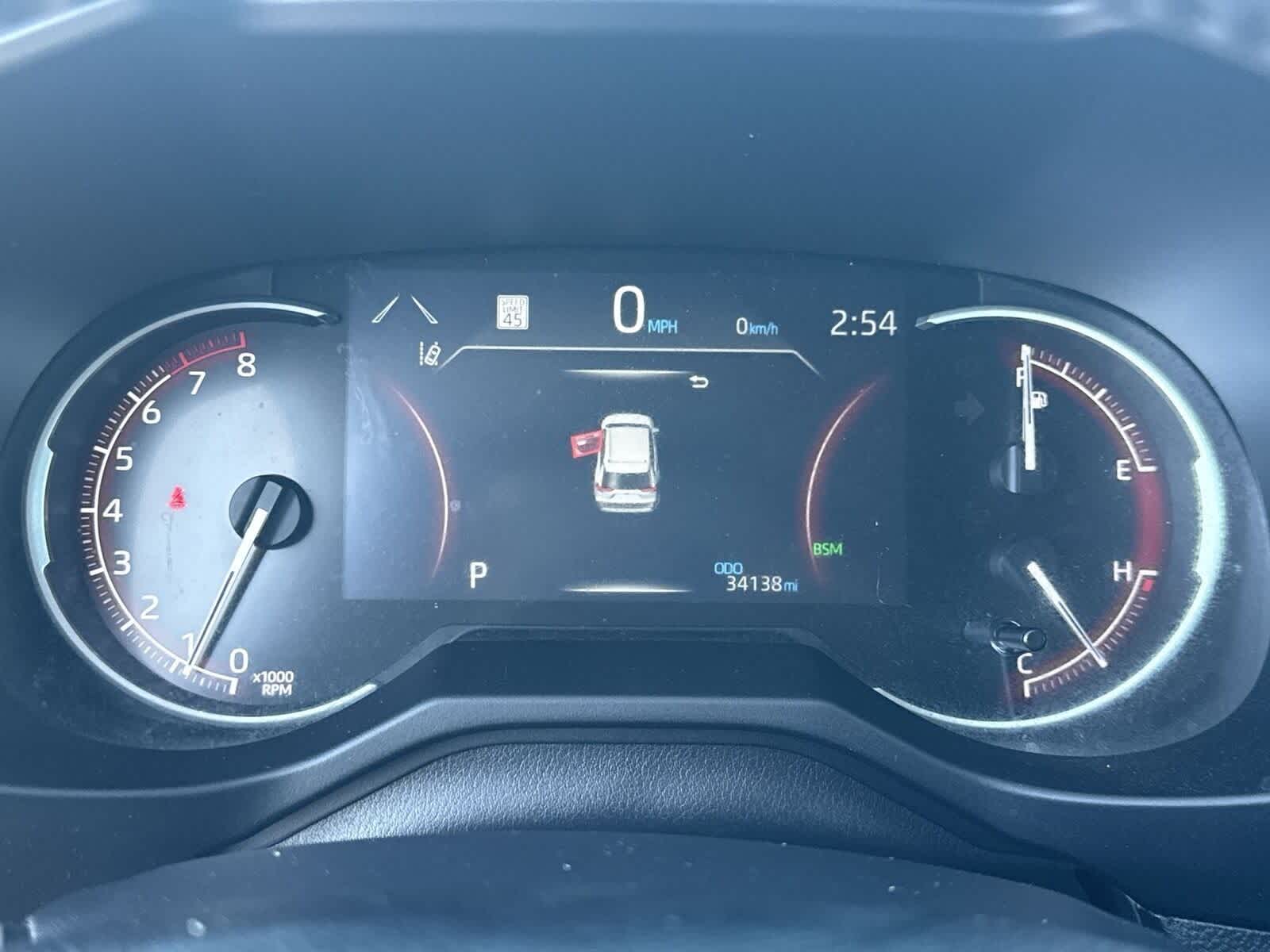 Thumbnail: 2022 Toyota RAV4 - 28