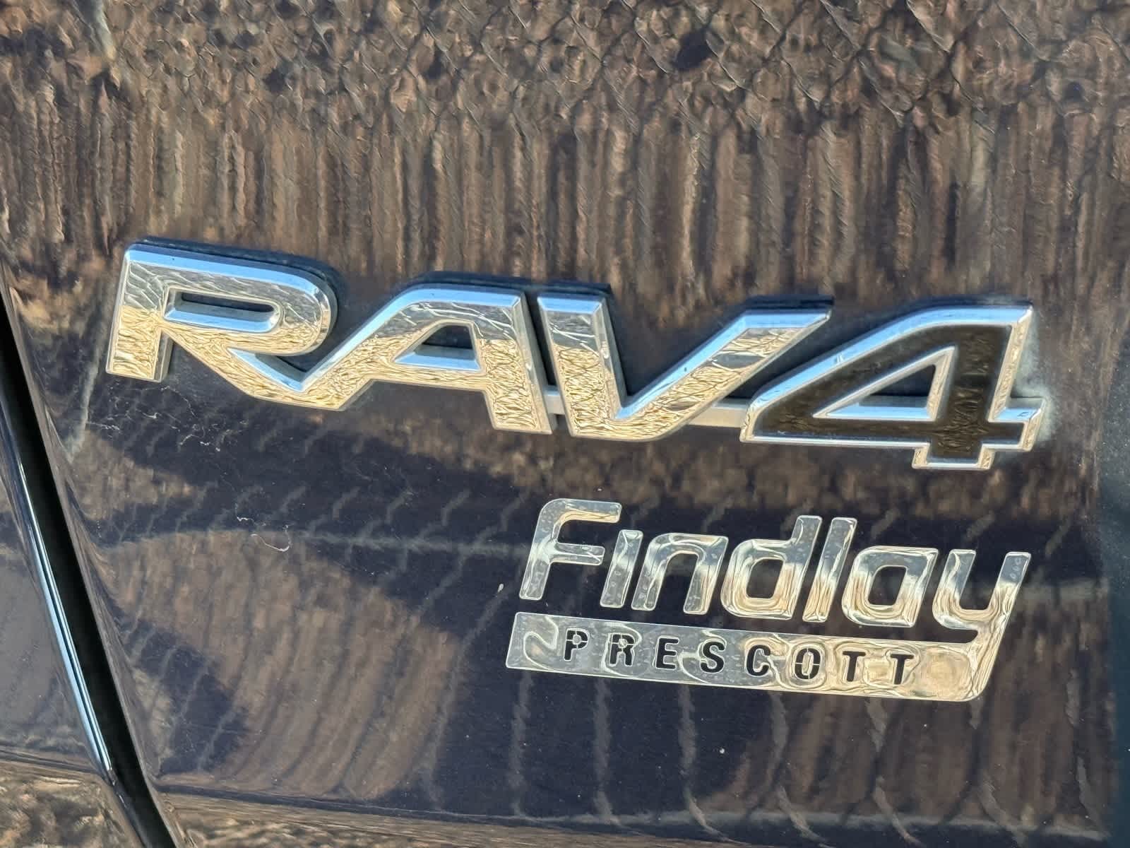 Thumbnail: 2019 Toyota RAV4 - 8
